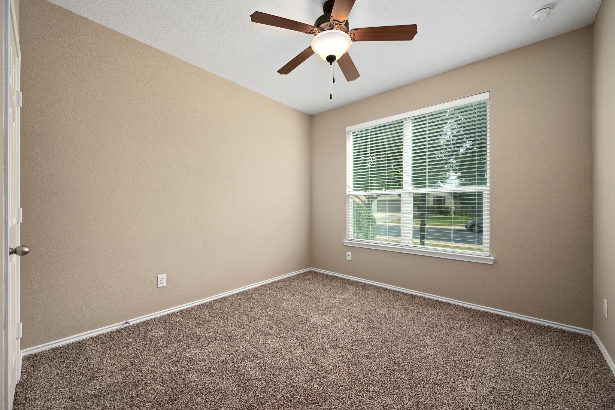 31424 Kingsway Rd Property Photo 15