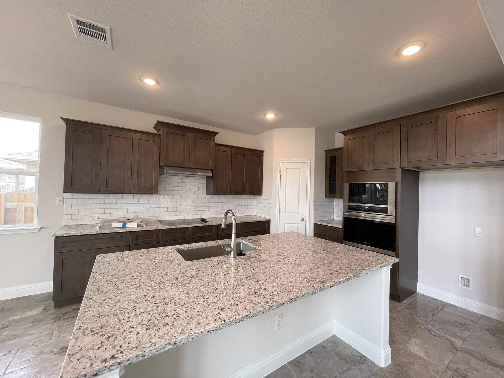 18916 Scoria Dr Property Photo 11
