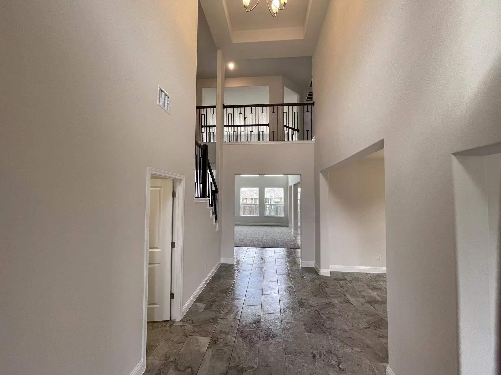 18916 Scoria Dr Property Photo 13