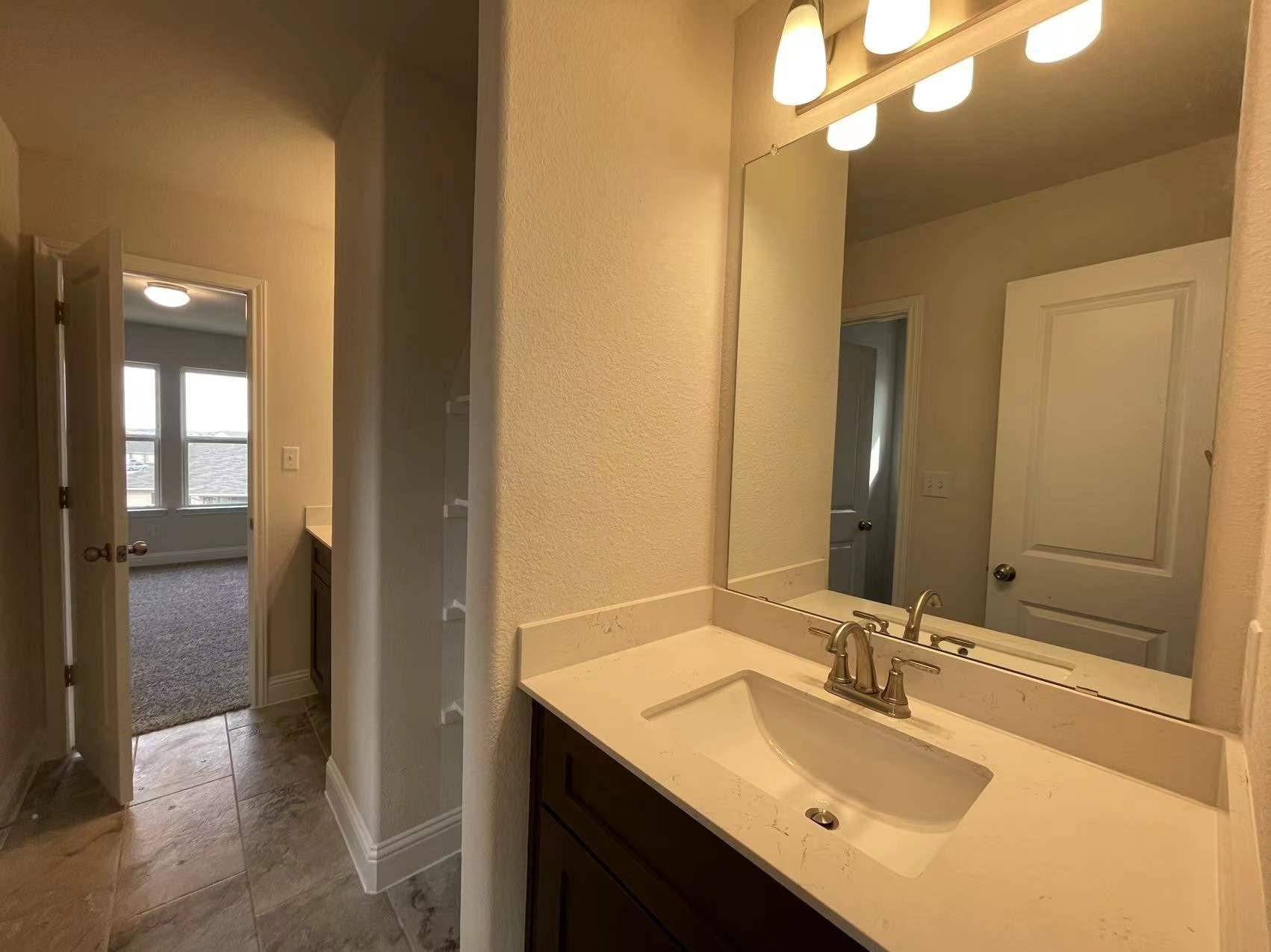 18916 Scoria Dr Property Photo 23