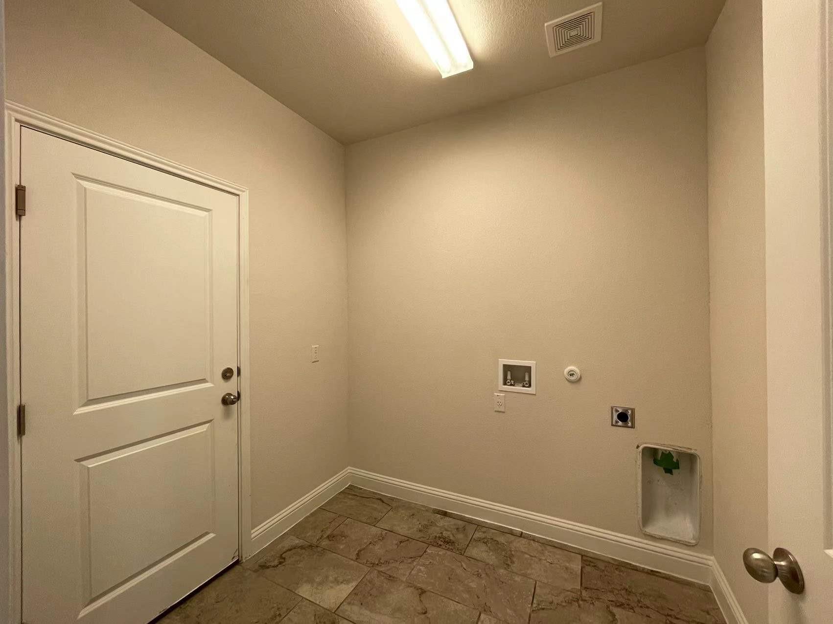 18916 Scoria Dr Property Photo 25