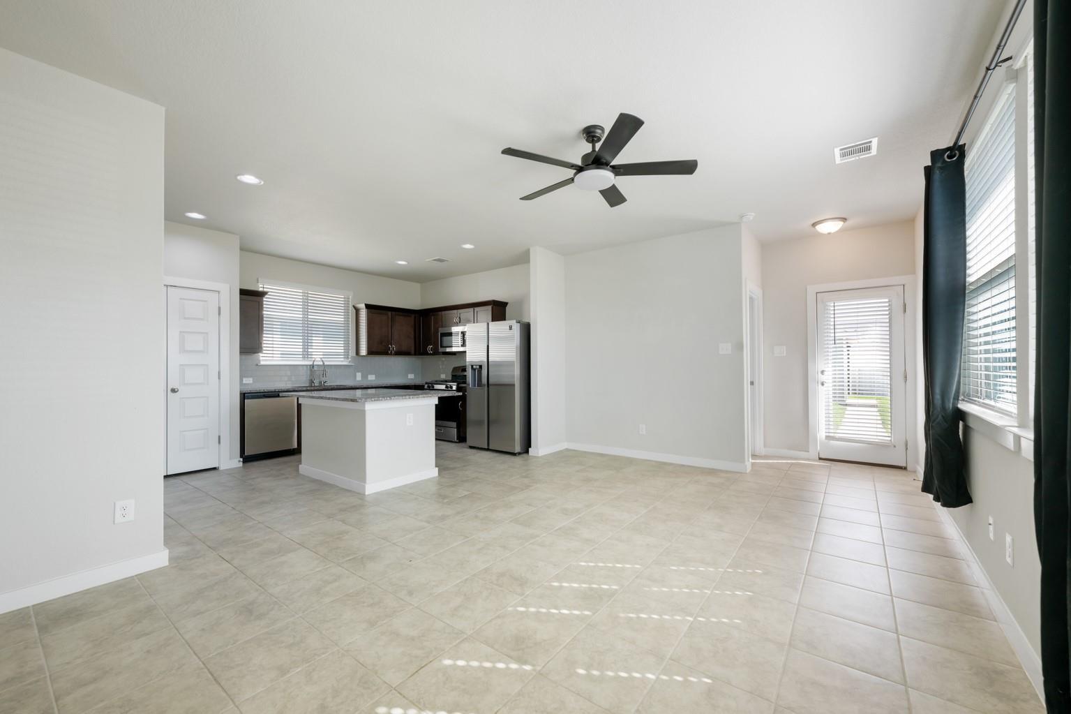 300 Hortus Dr Property Photo 6
