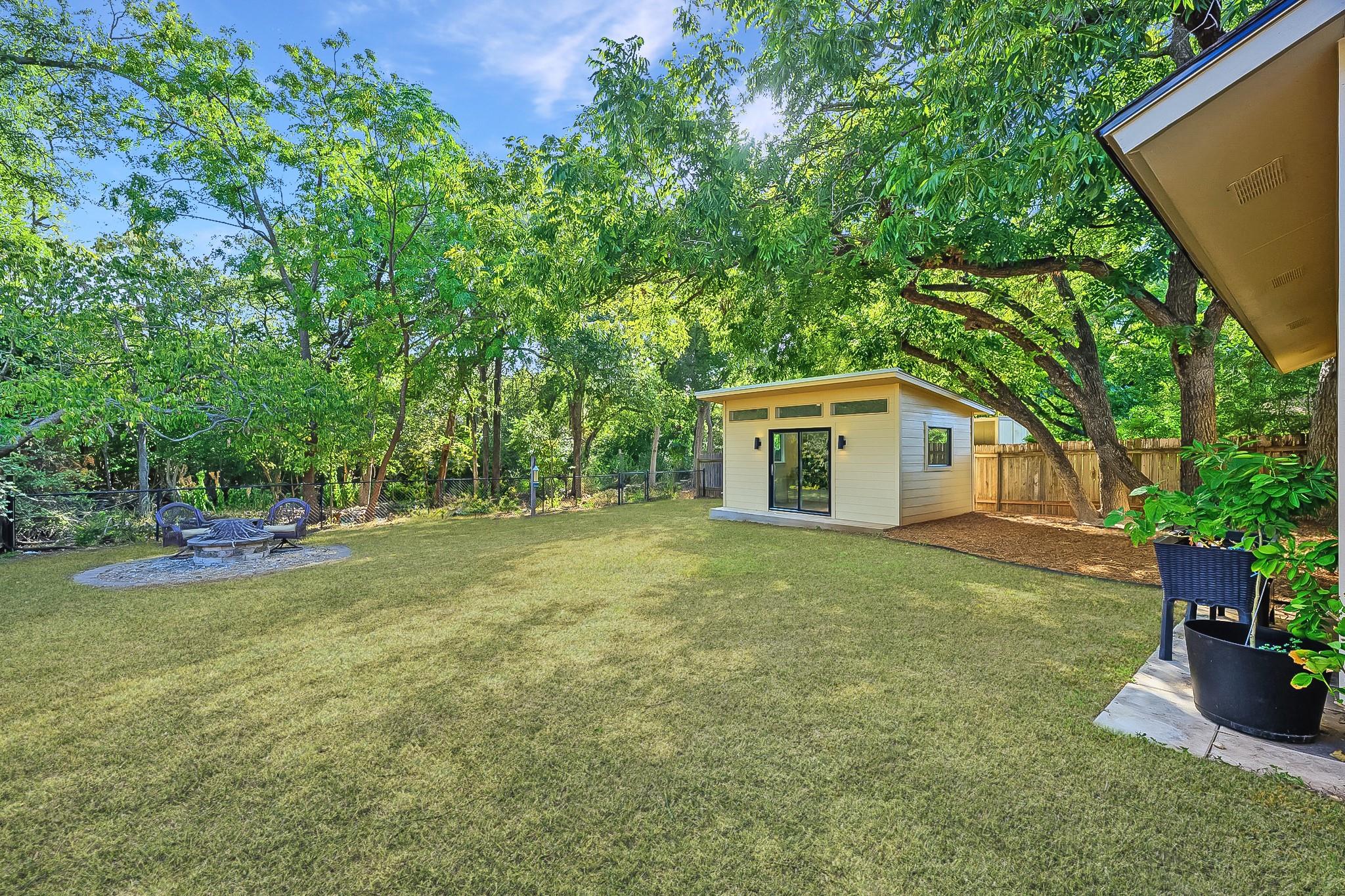 5005 Ganymede Dr Property Photo 3