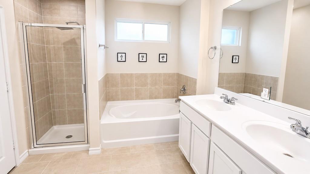 905 Rolling River Cv Property Photo 10