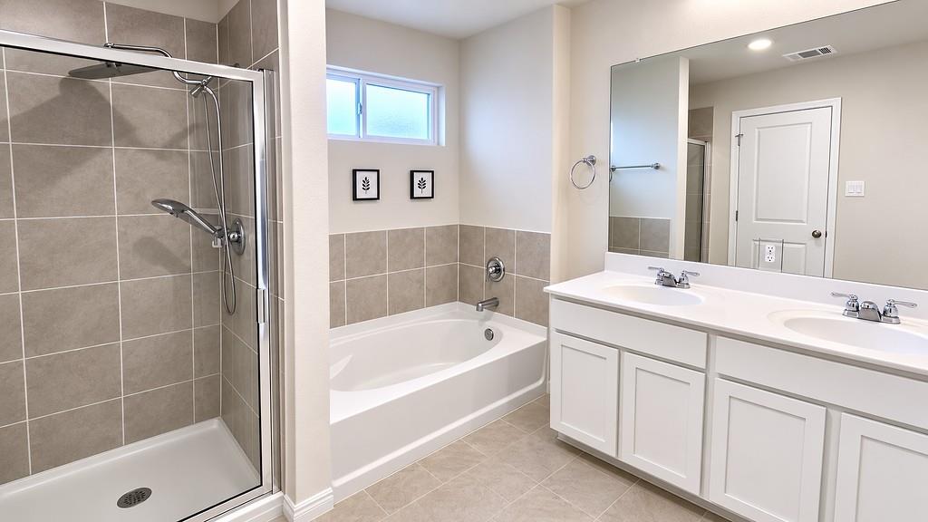 905 Rolling River Cv Property Photo 12