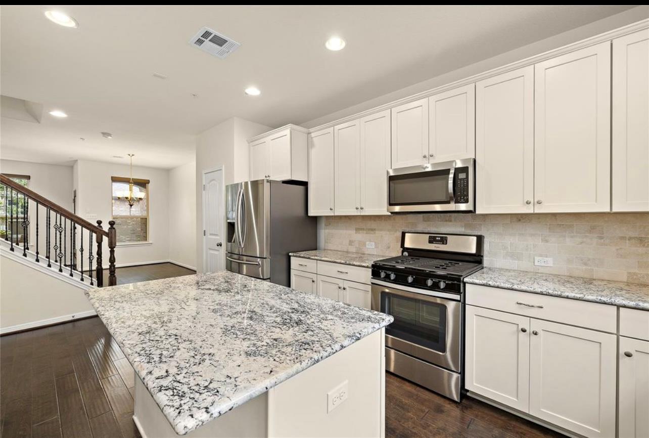 7220 Wyoming Springs Dr #502 Property Photo 11