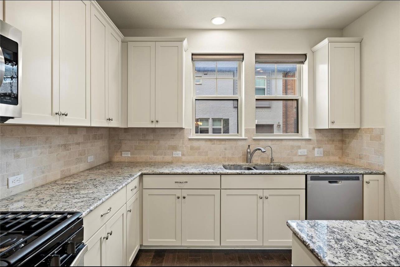 7220 Wyoming Springs Dr #502 Property Photo 12