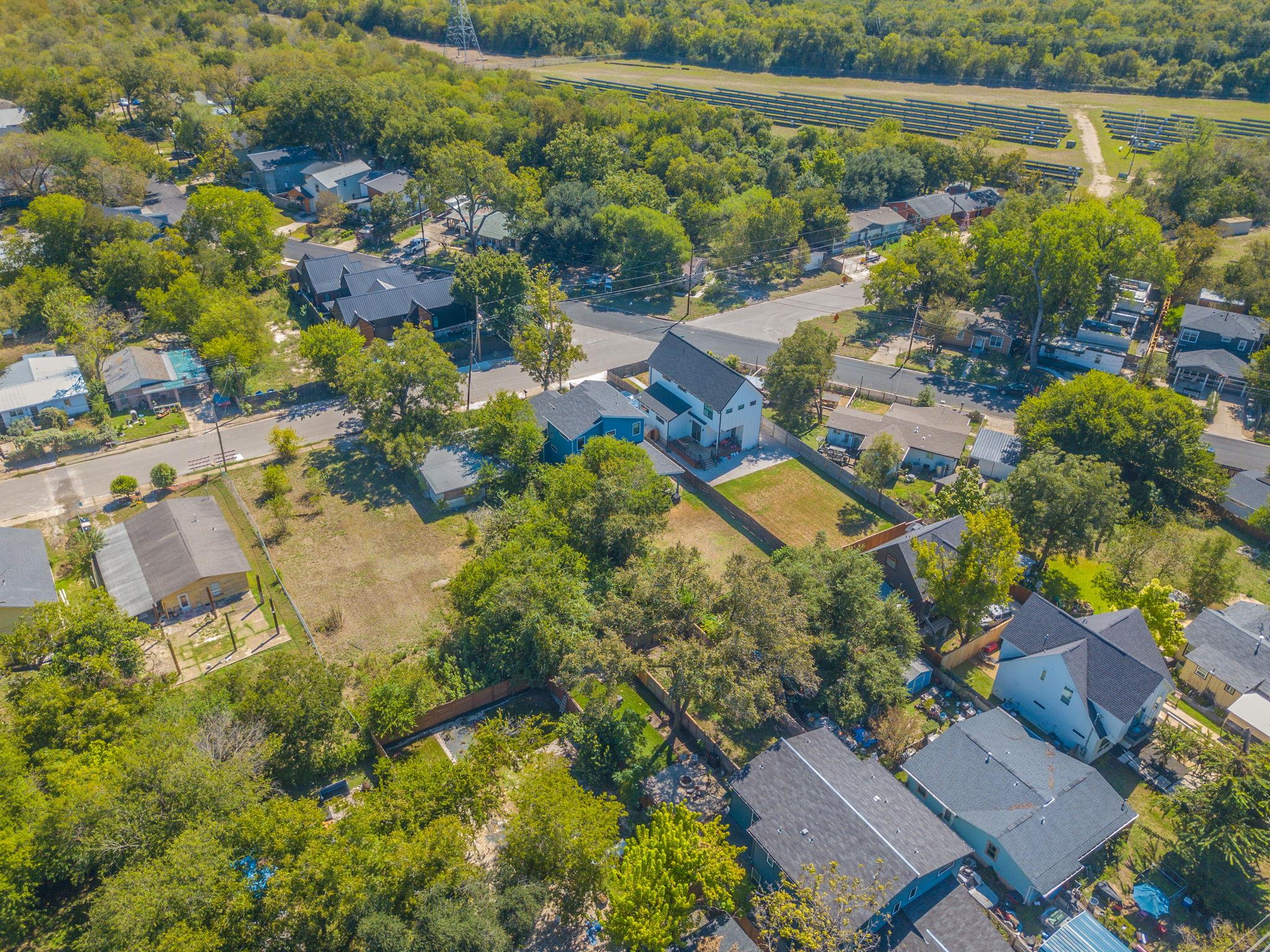 1006 Lott Ave Property Photo 7