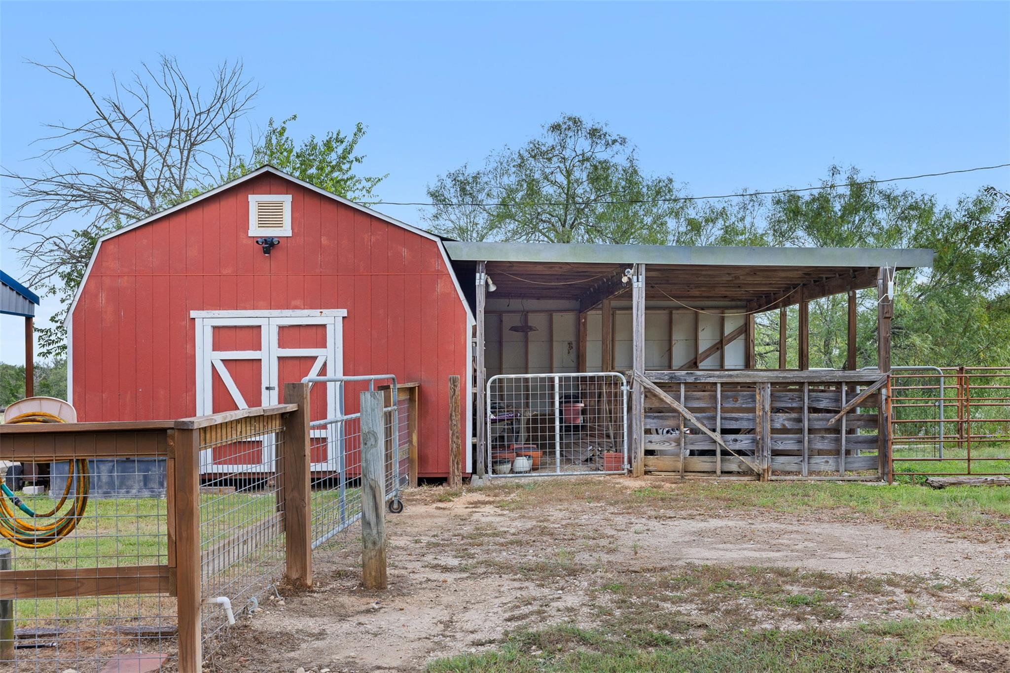 577 Herron Trl Property Photo 33