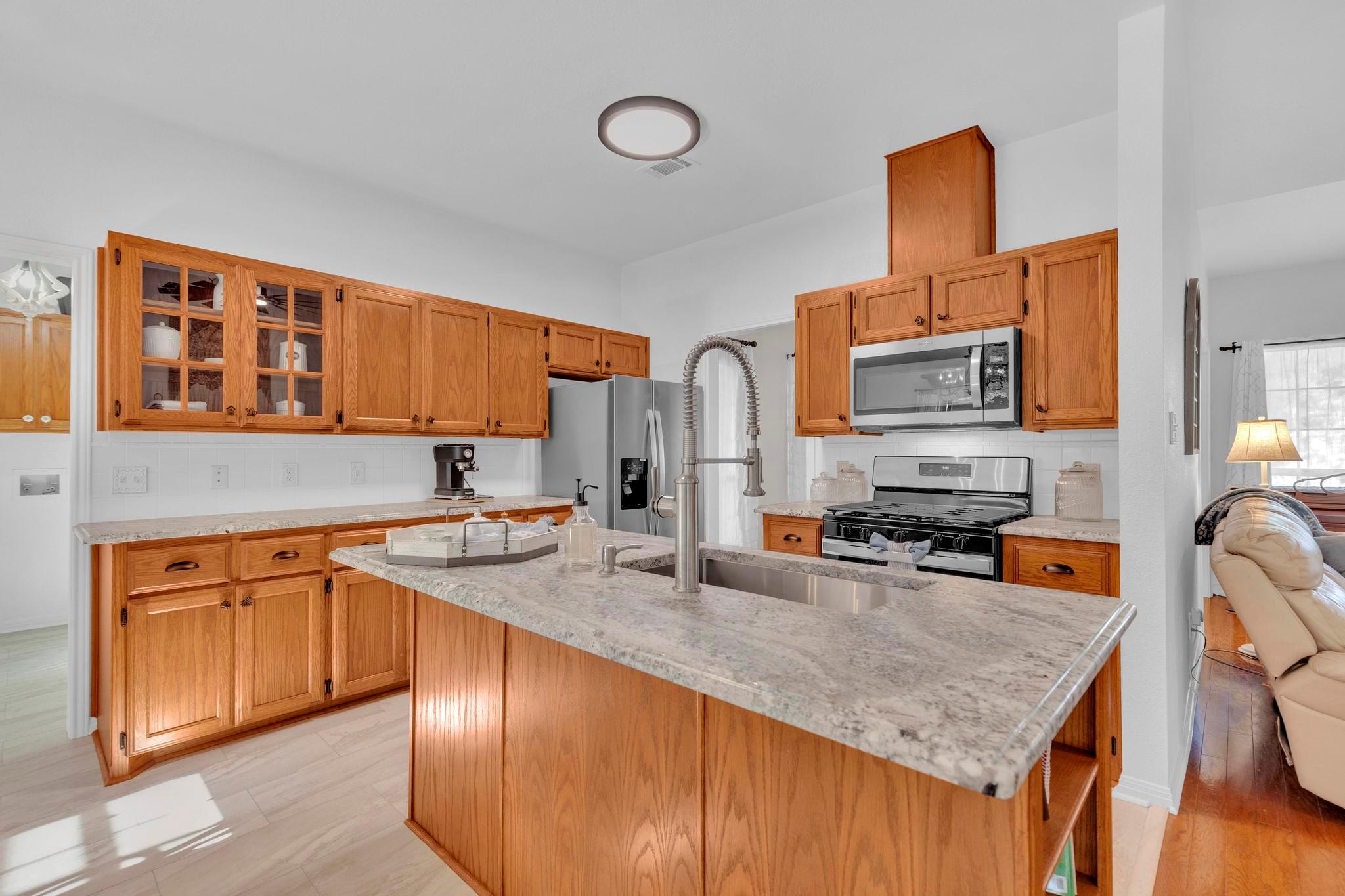 206 S Cowal Dr Property Photo 6