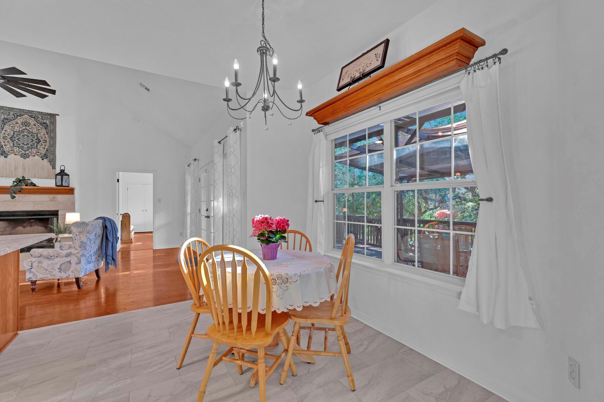 206 S Cowal Dr Property Photo 10