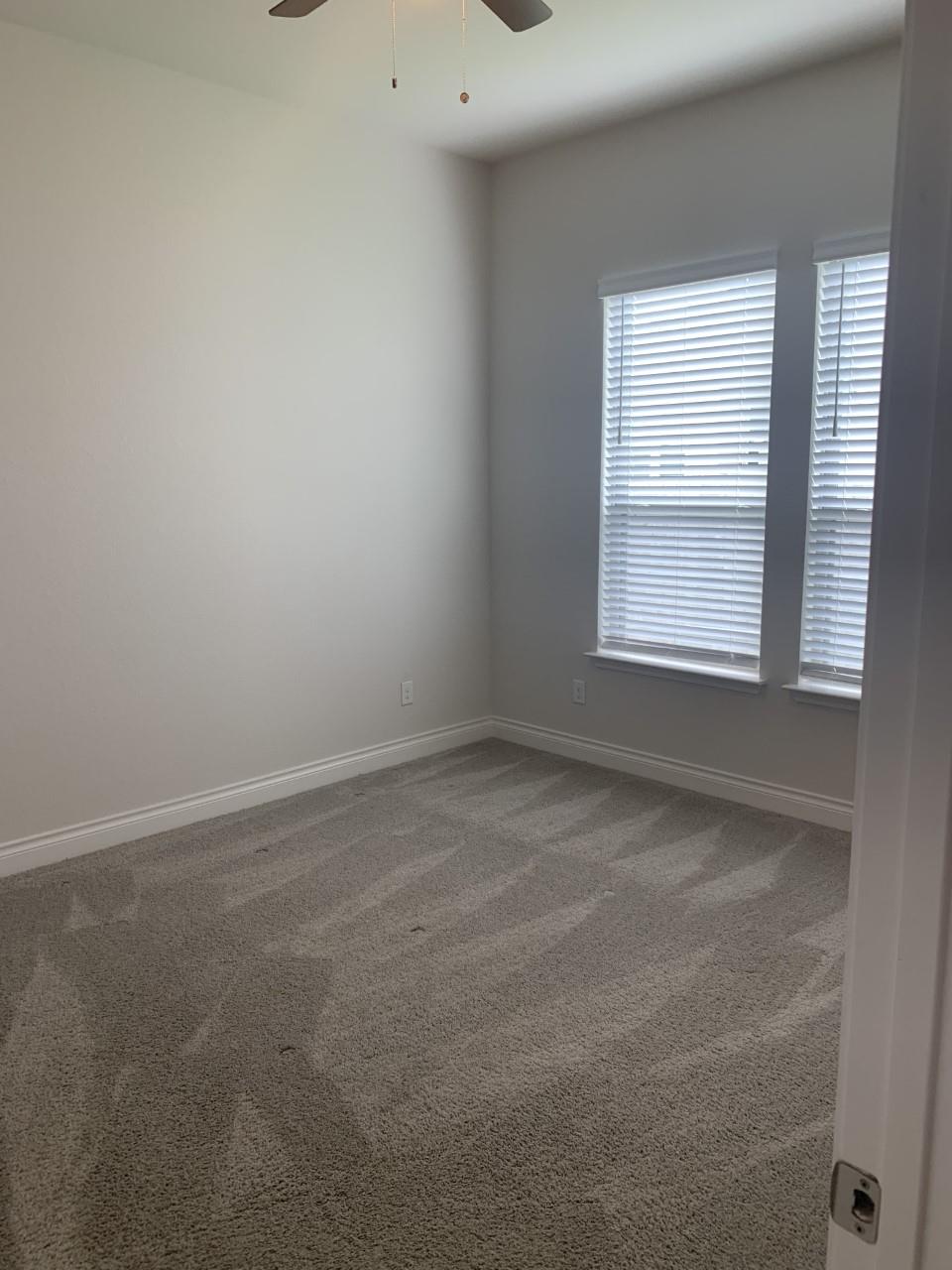 221 Rosebush Dr Property Photo 8