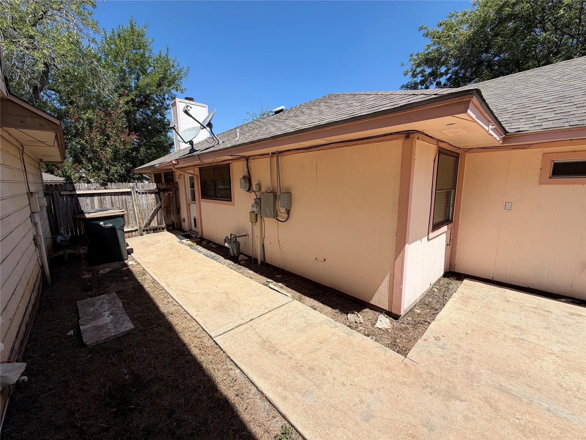 16821 Whitebrush Loop Property Photo 17