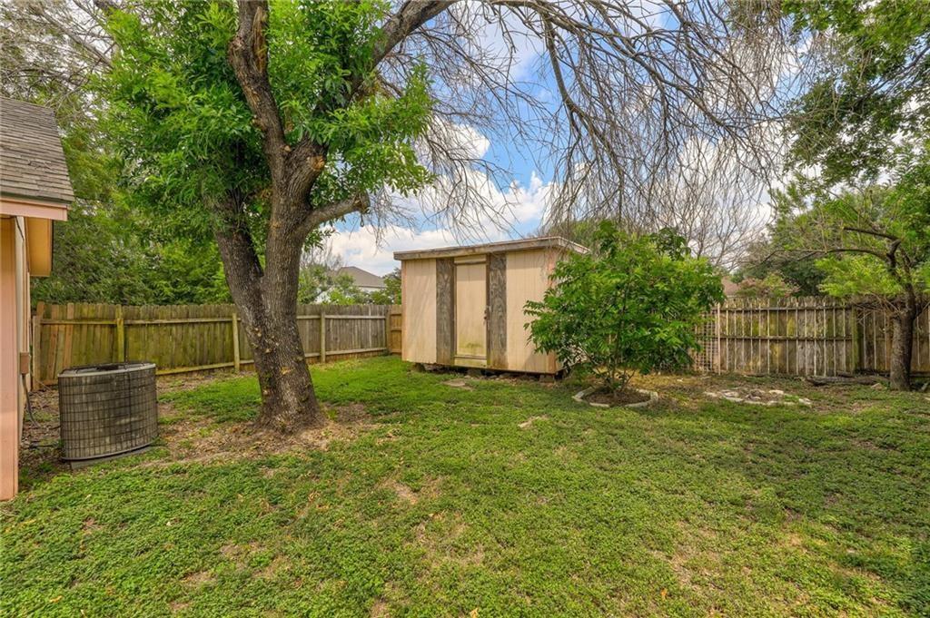 16821 Whitebrush Loop Property Photo 22