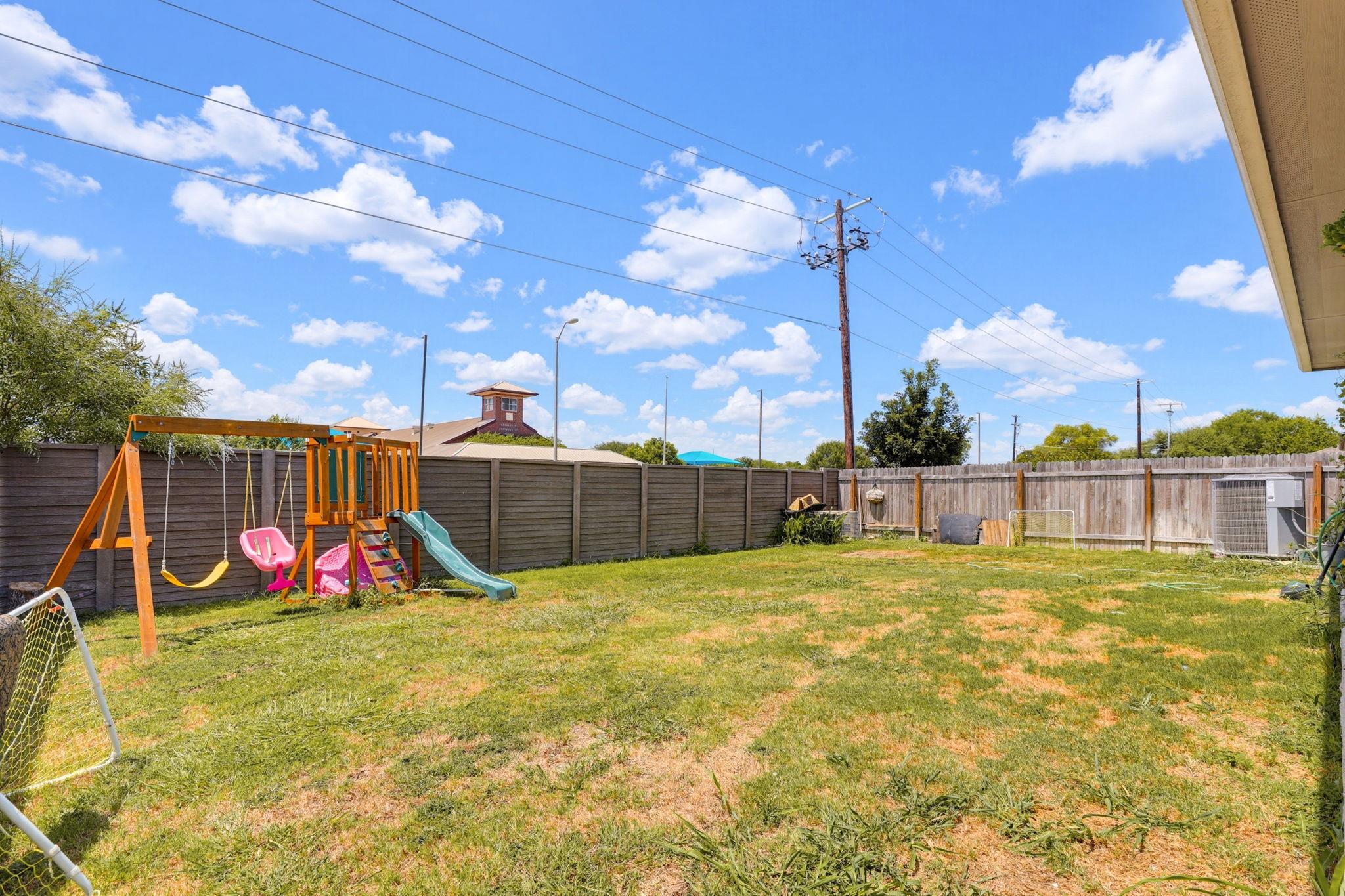 307 Abbey Ln Property Photo 17