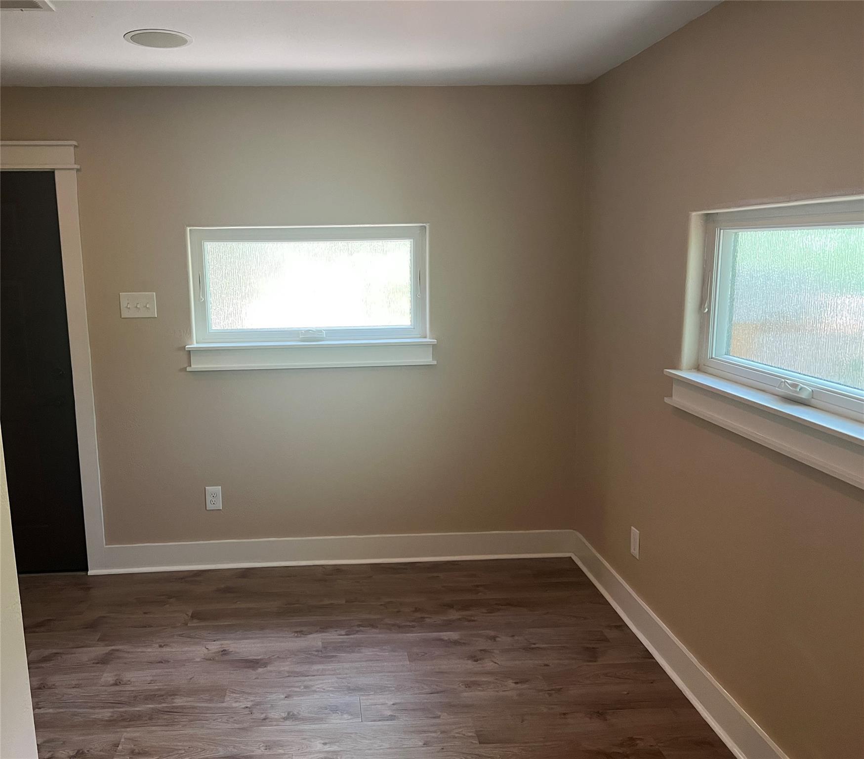 15303 Texas St Property Photo 8