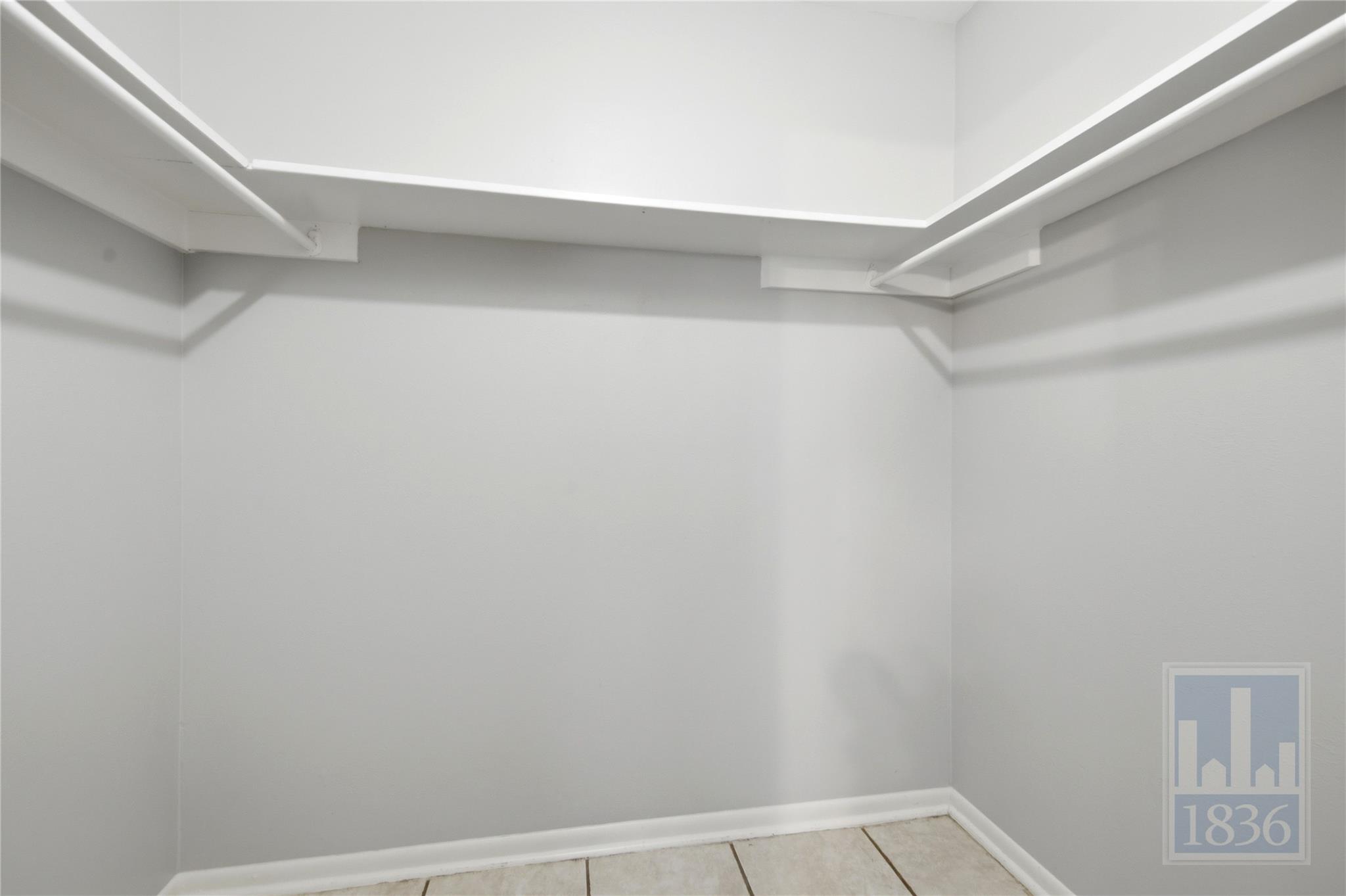 8912 Hunters Trce Property Photo 13
