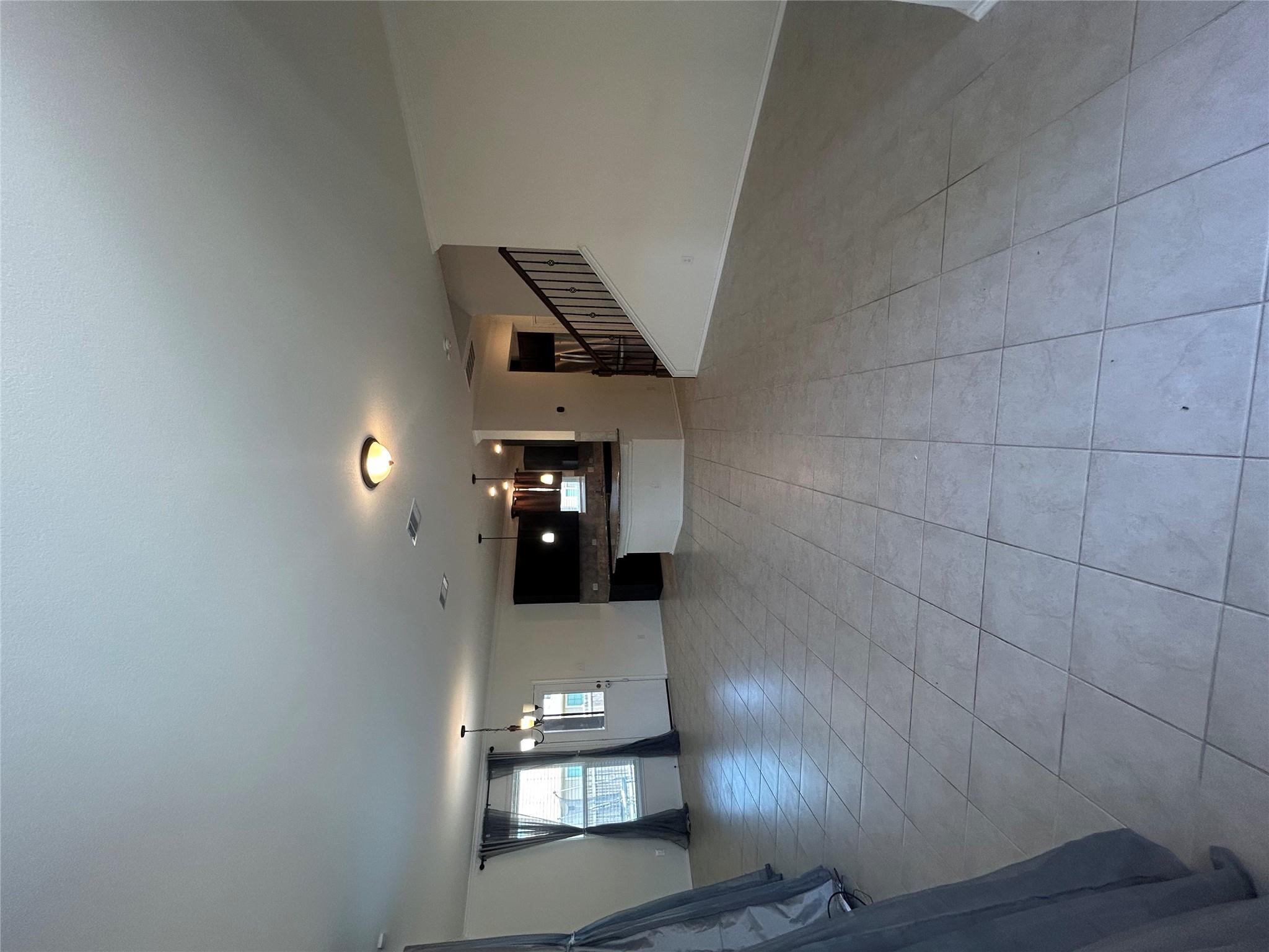 14117 Vigilance St Property Photo 4