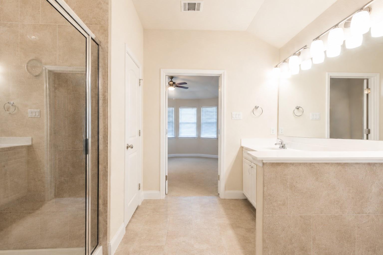 7501 Lombardy Loop Property Photo 22