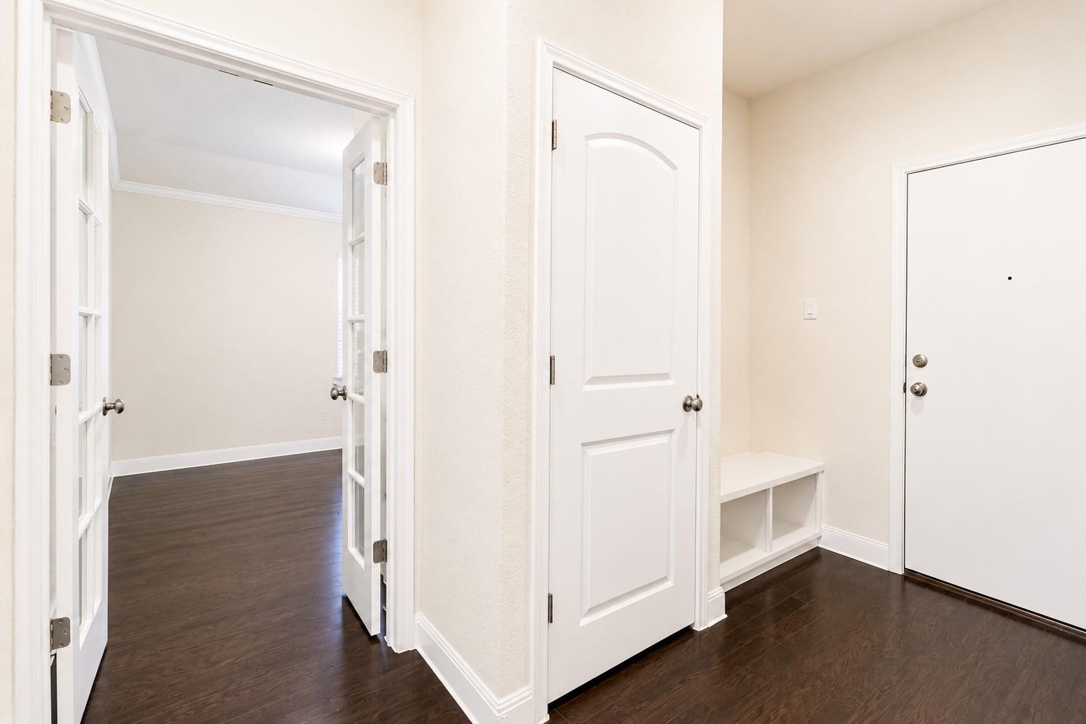 7501 Lombardy Loop Property Photo 23