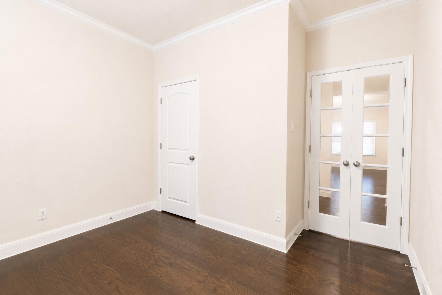 7501 Lombardy Loop Property Photo 25