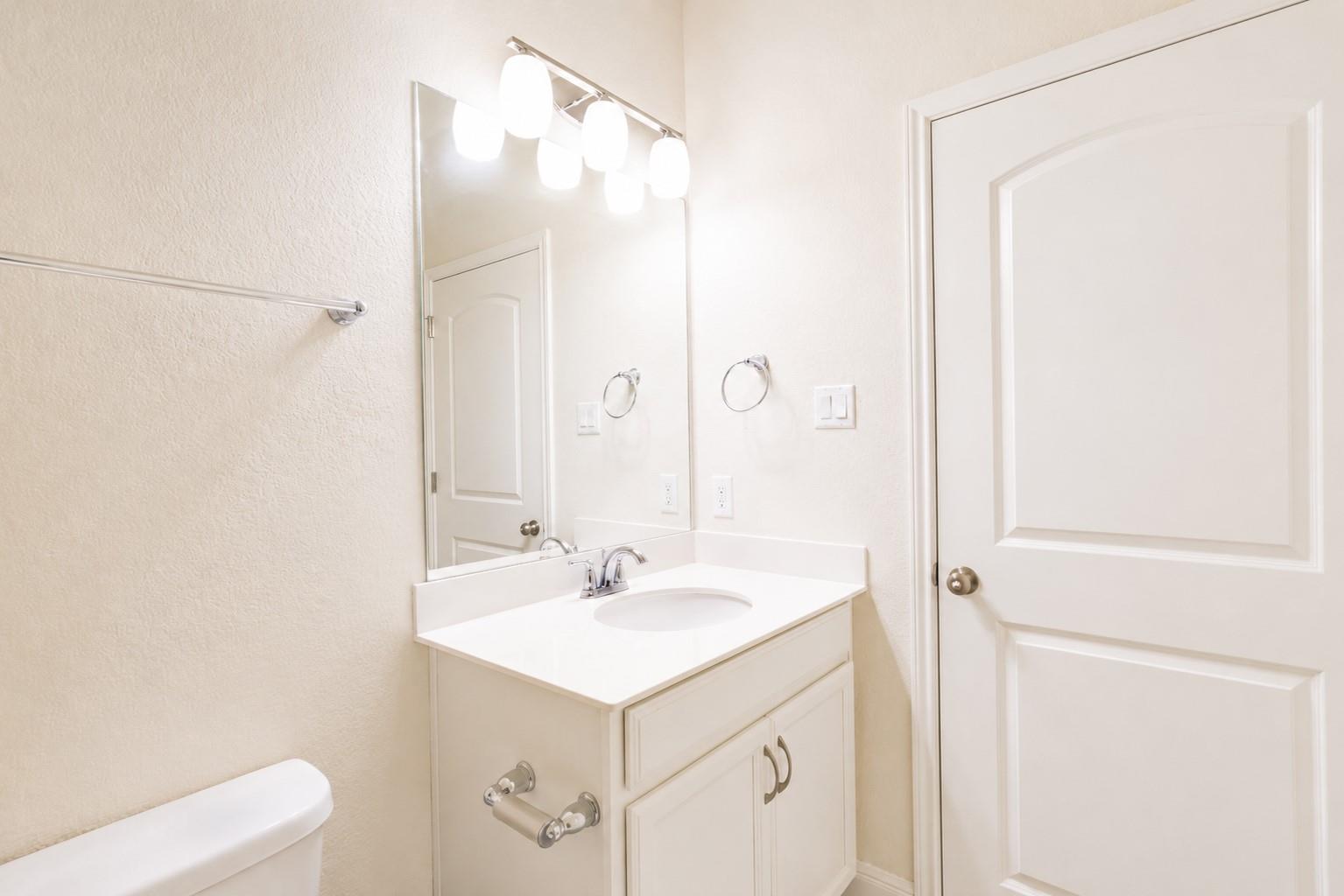7501 Lombardy Loop Property Photo 29
