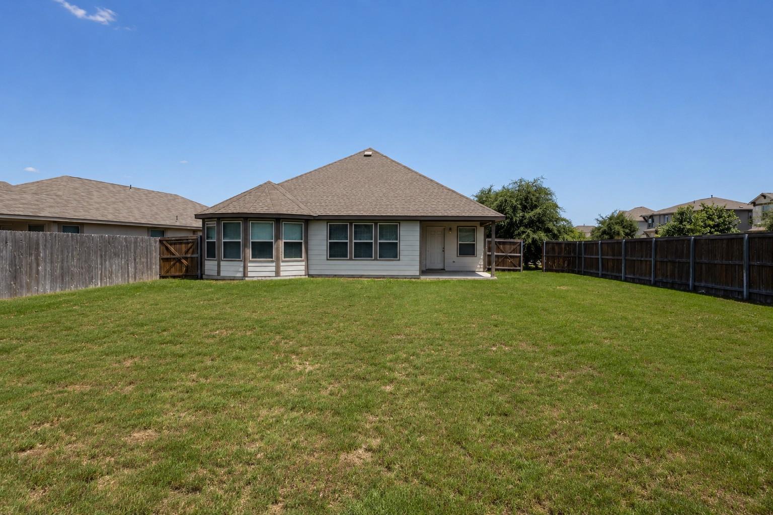 7501 Lombardy Loop Property Photo 30