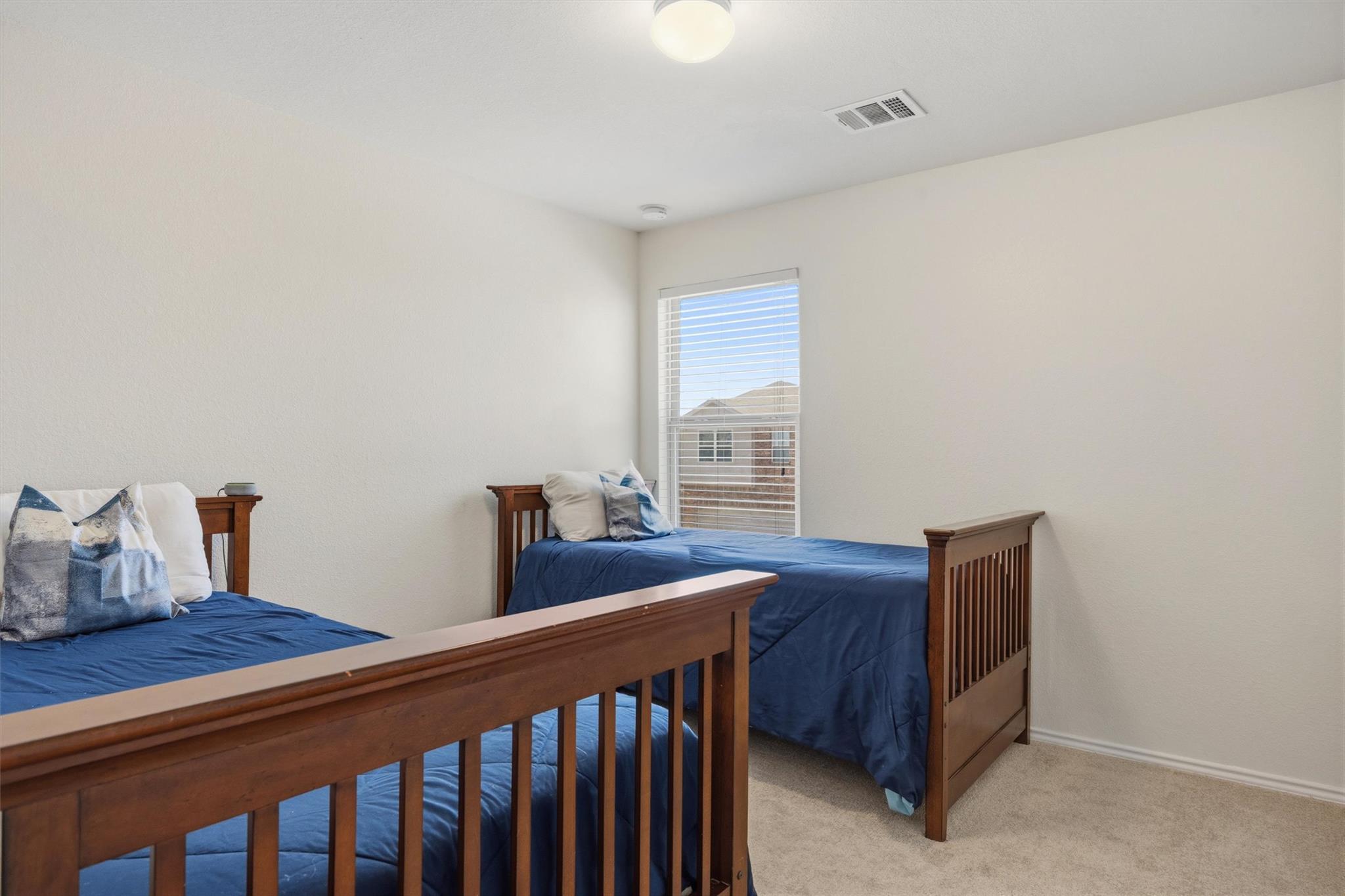 400 Circle Way Property Photo 25