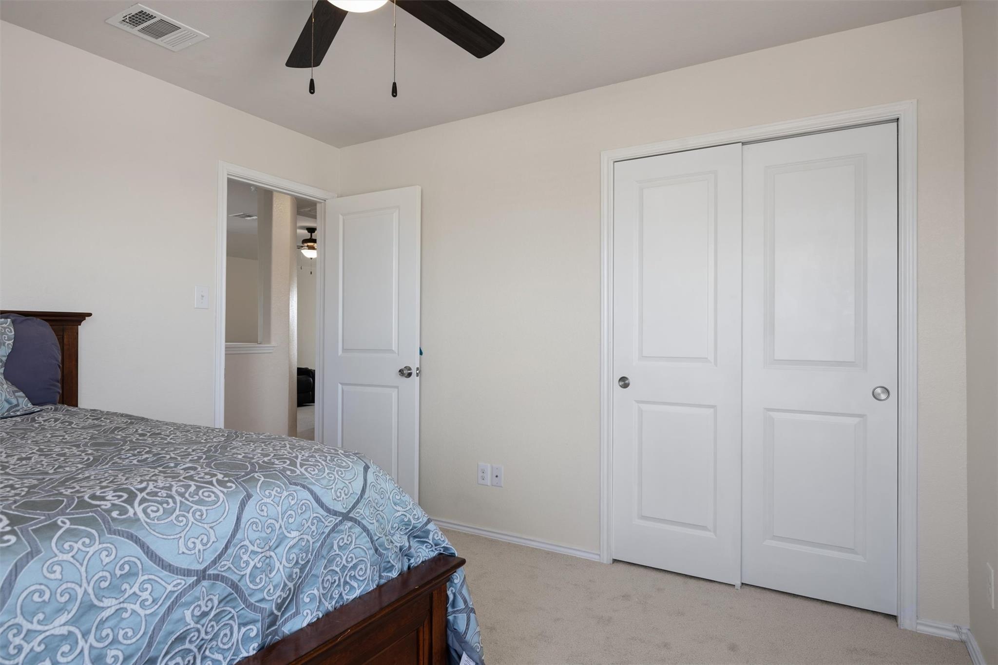 400 Circle Way Property Photo 28