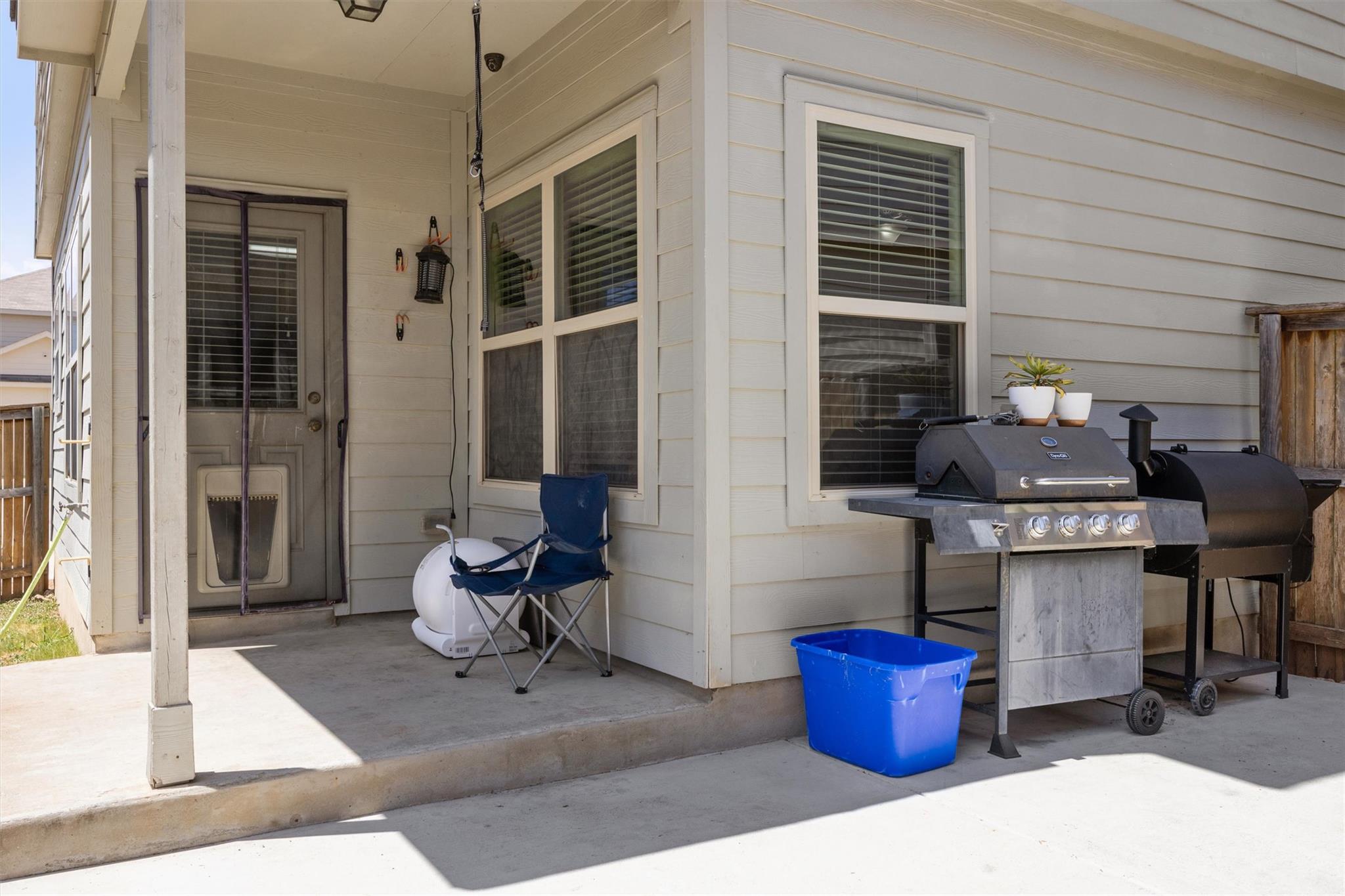 400 Circle Way Property Photo 30