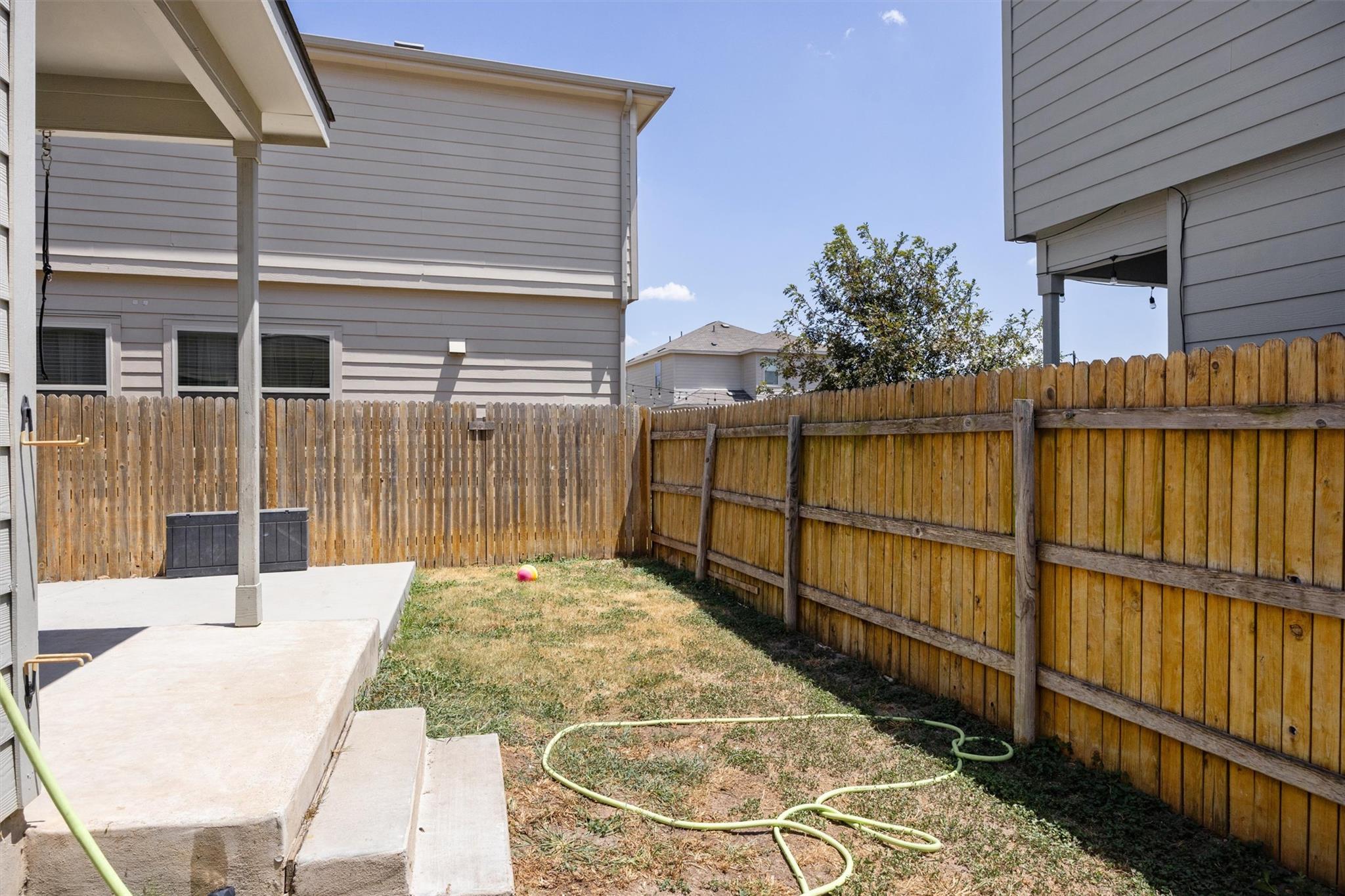 400 Circle Way Property Photo 33