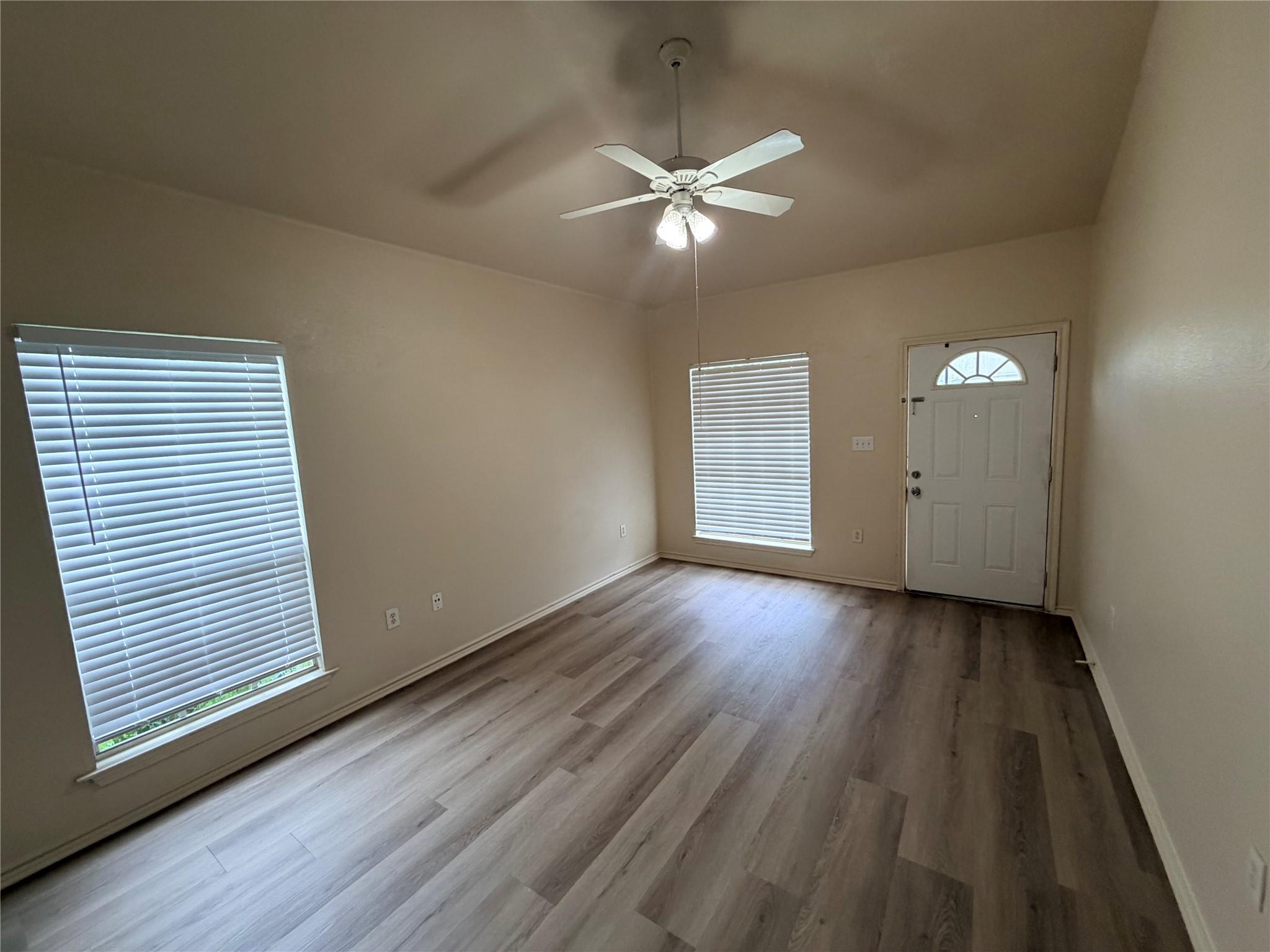508 Tablerock Cir #b Property Photo 3