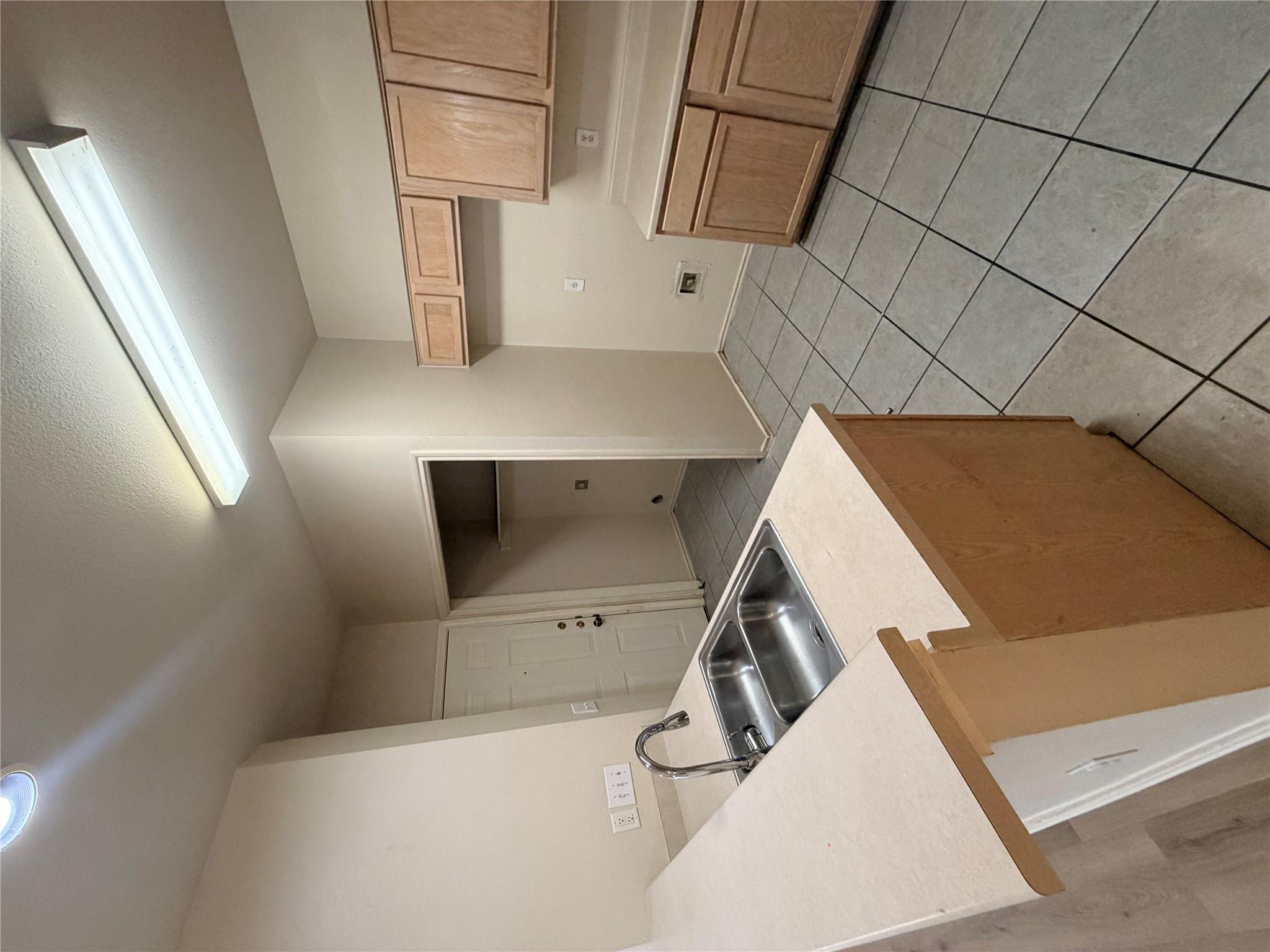 508 Tablerock Cir #b Property Photo 5