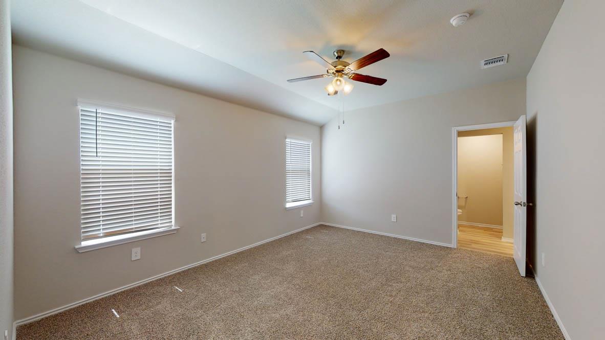 426 Isham Dr Property Photo 13