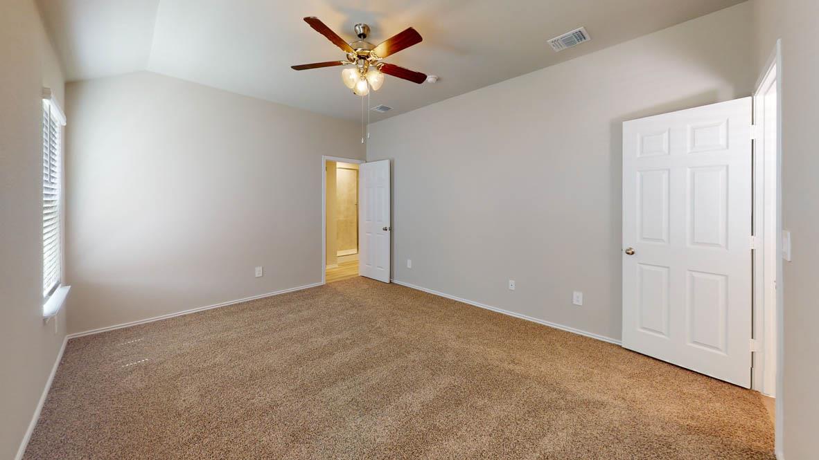 426 Isham Dr Property Photo 16