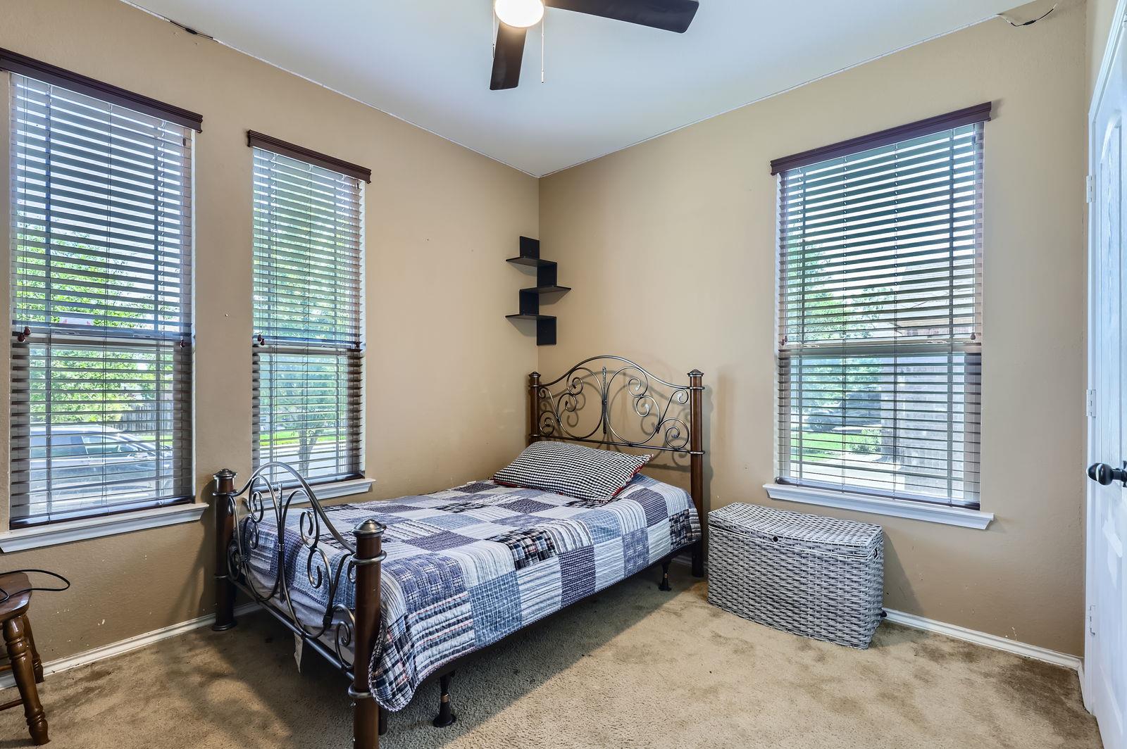 1078 Toltec Trl Property Photo 9