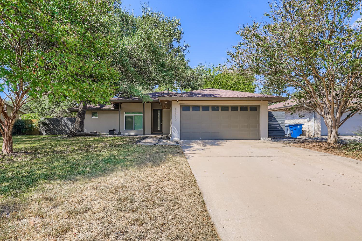 11810 Charing Cross Rd Property Photo 1