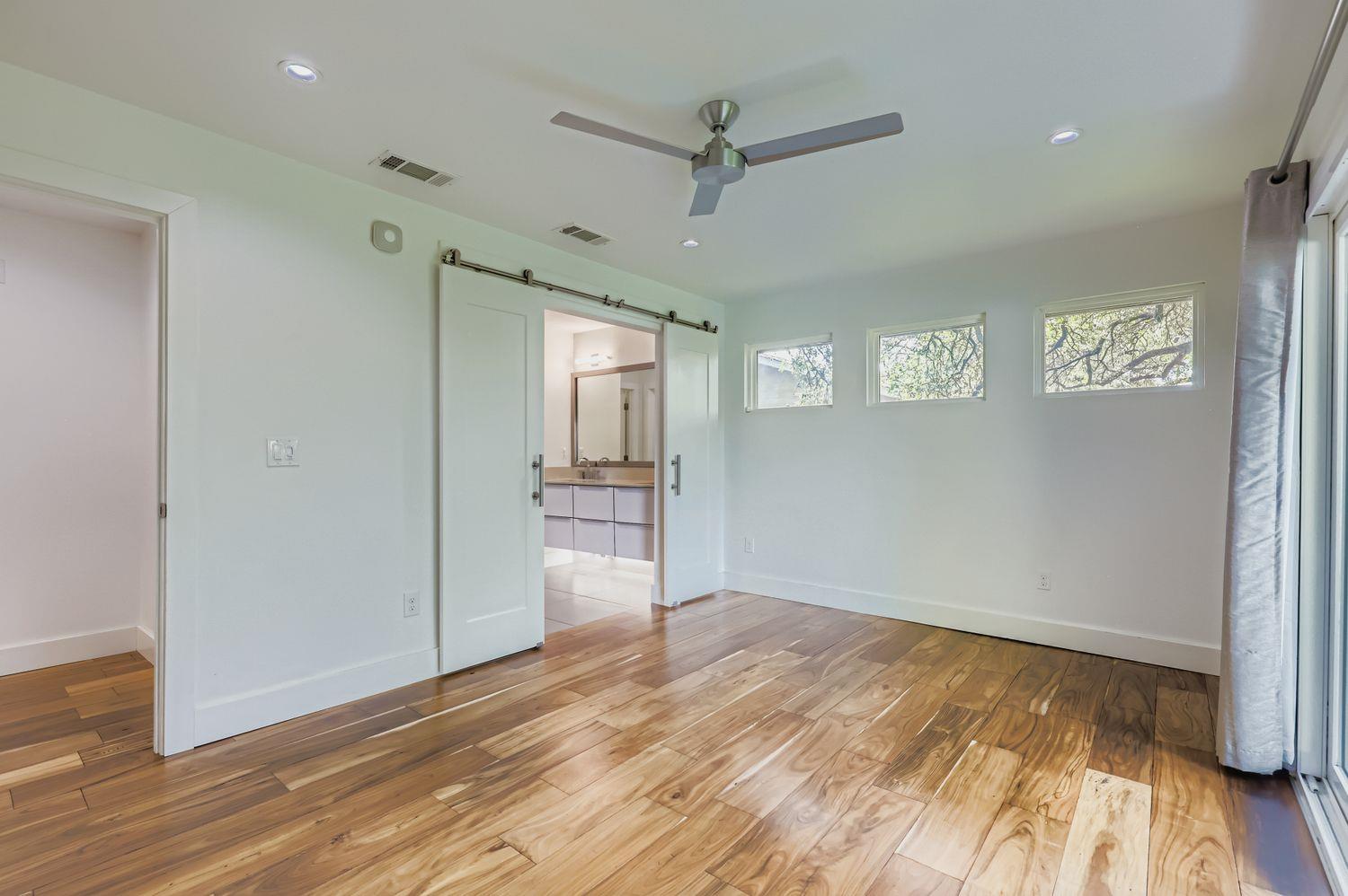 11810 Charing Cross Rd Property Photo 13