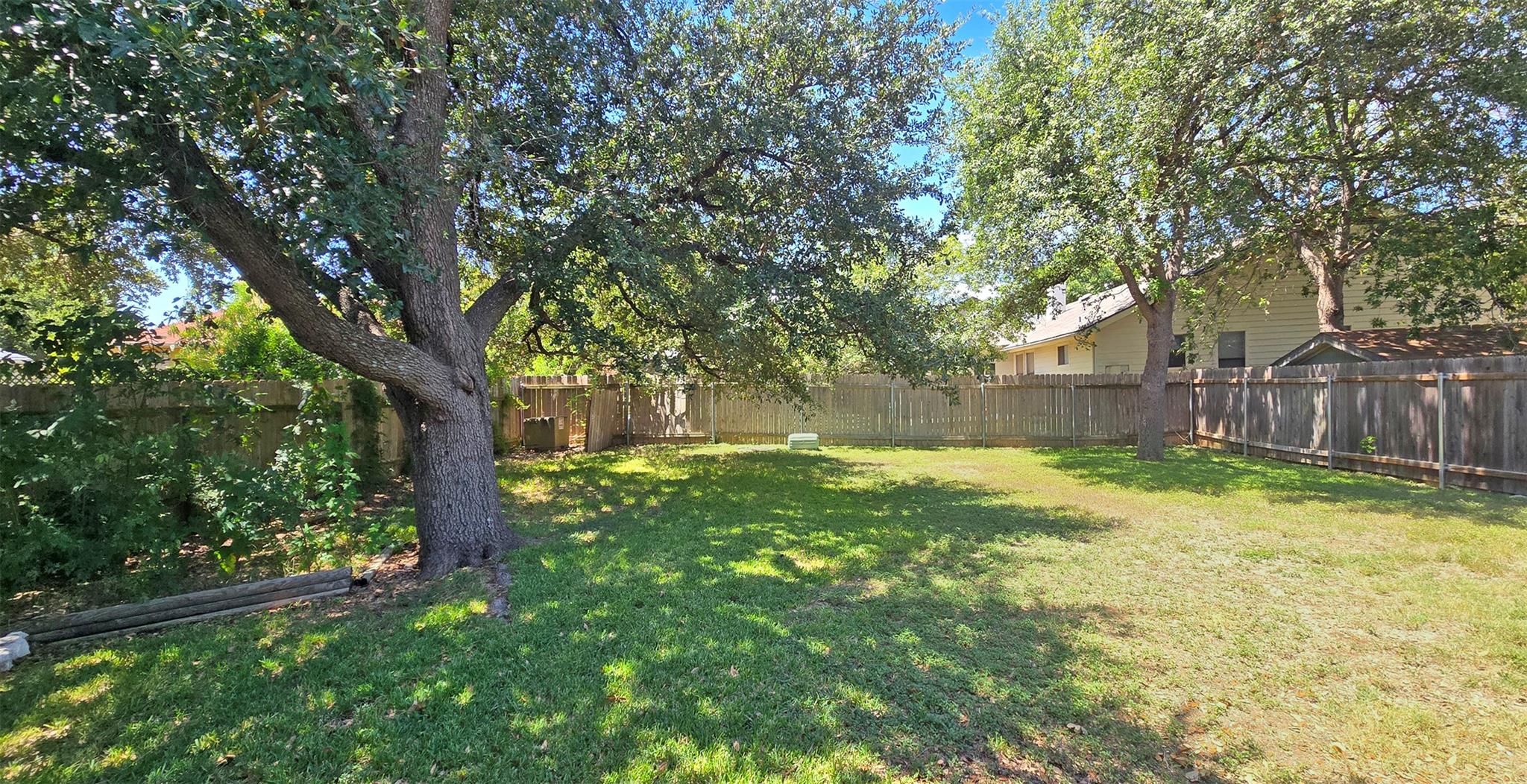 2124 Surrender Ave Property Photo 15