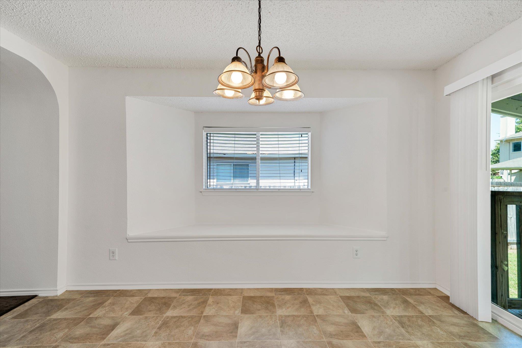 3602 Meadow Park Dr Property Photo 12