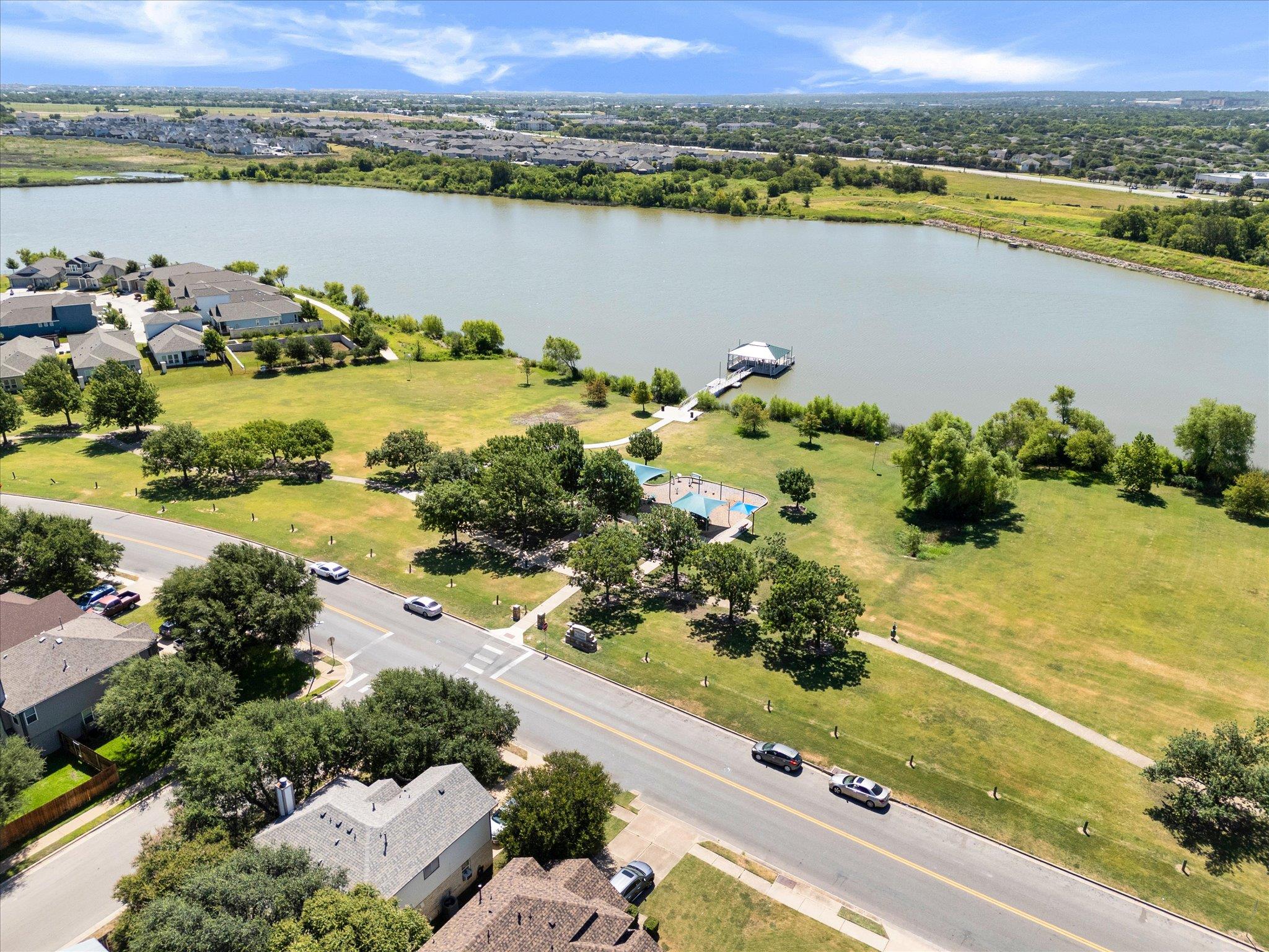 3602 Meadow Park Dr Property Photo 26