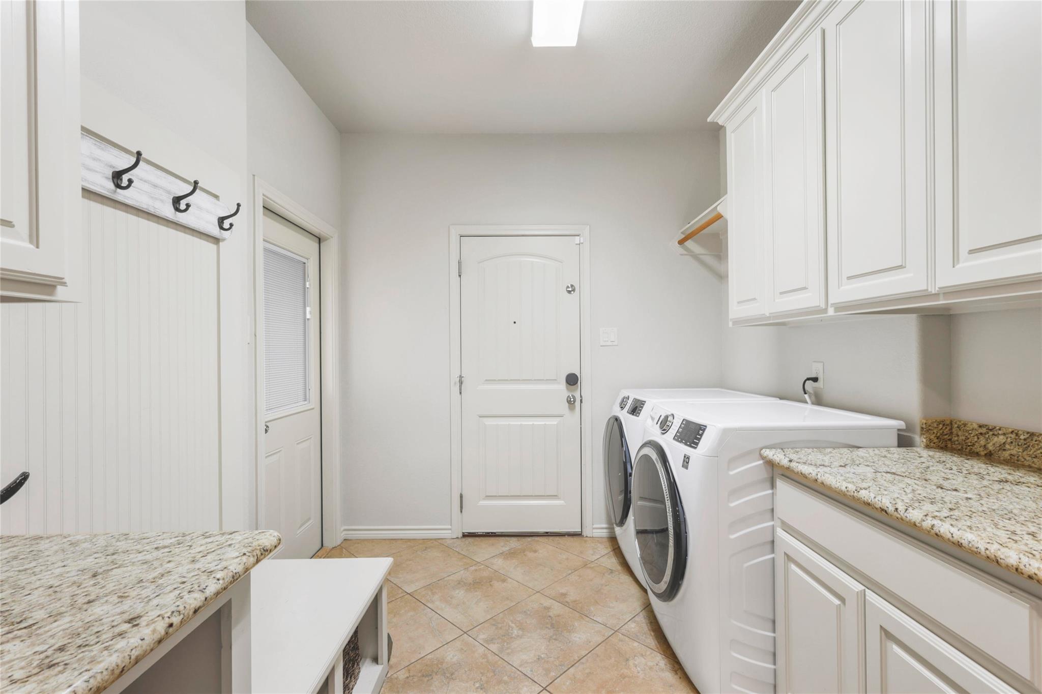 3801 Harvey Rd Property Photo 15