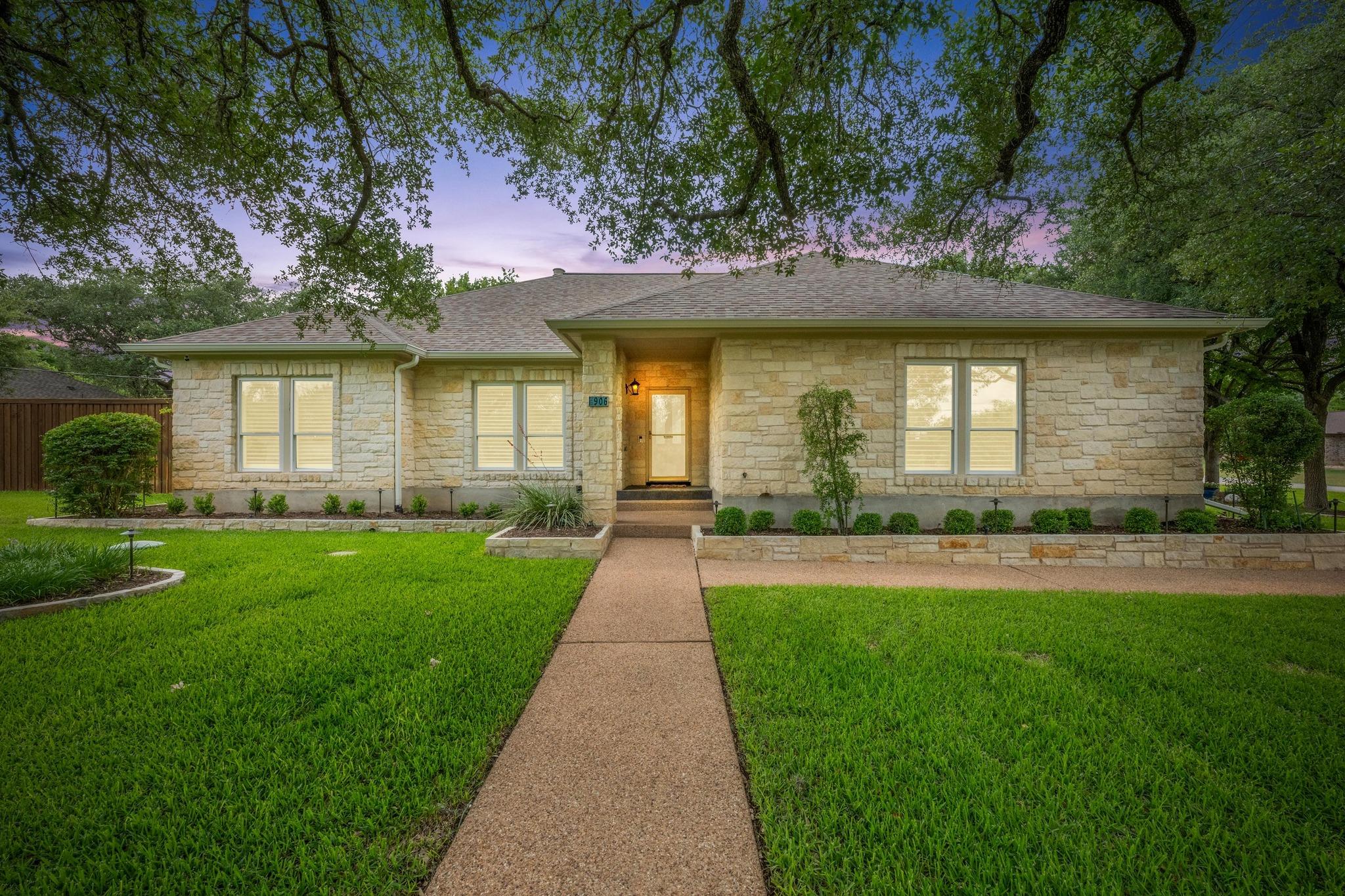 906 Texas Trl Property Photo