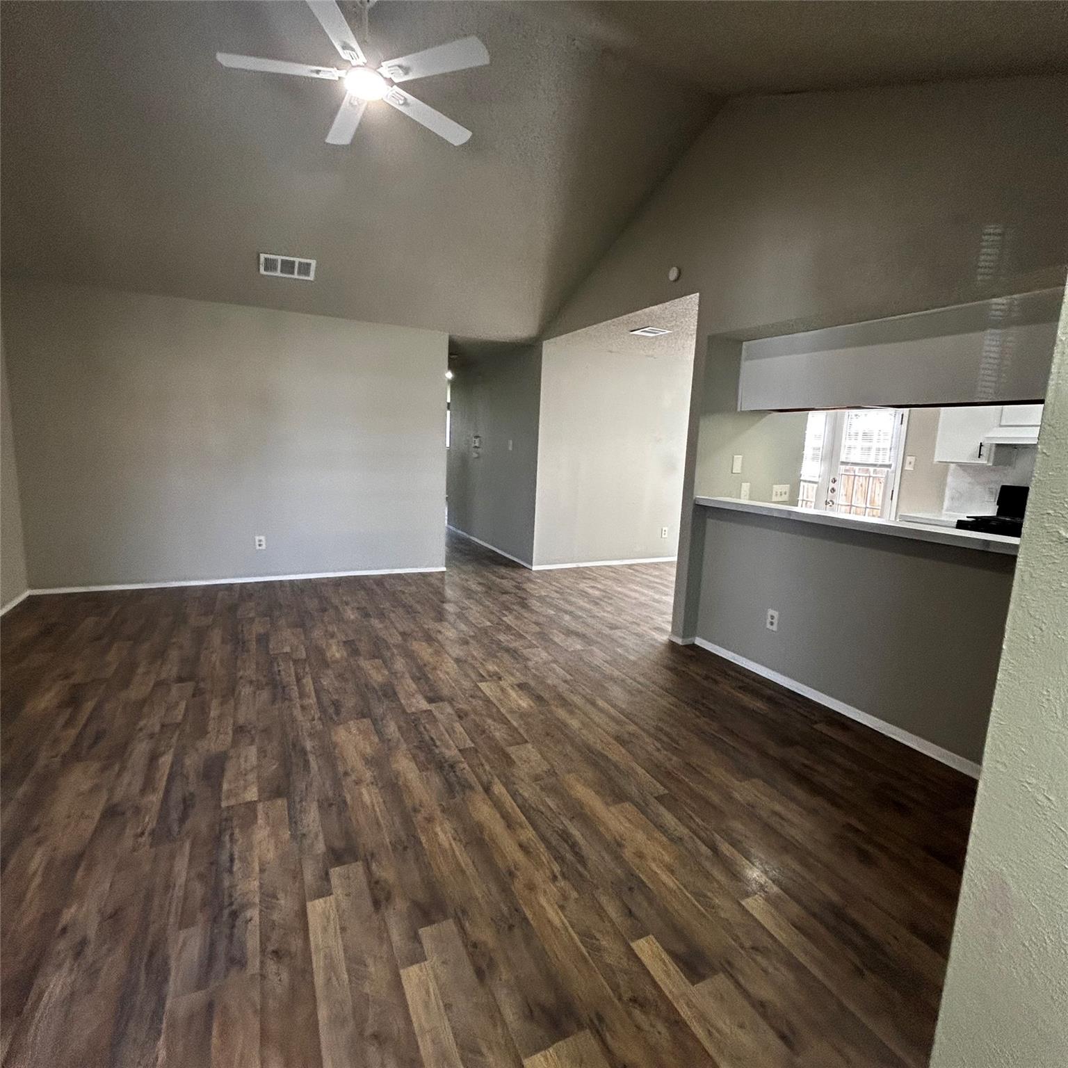 6603 Deatonhill Dr #b Property Photo 3