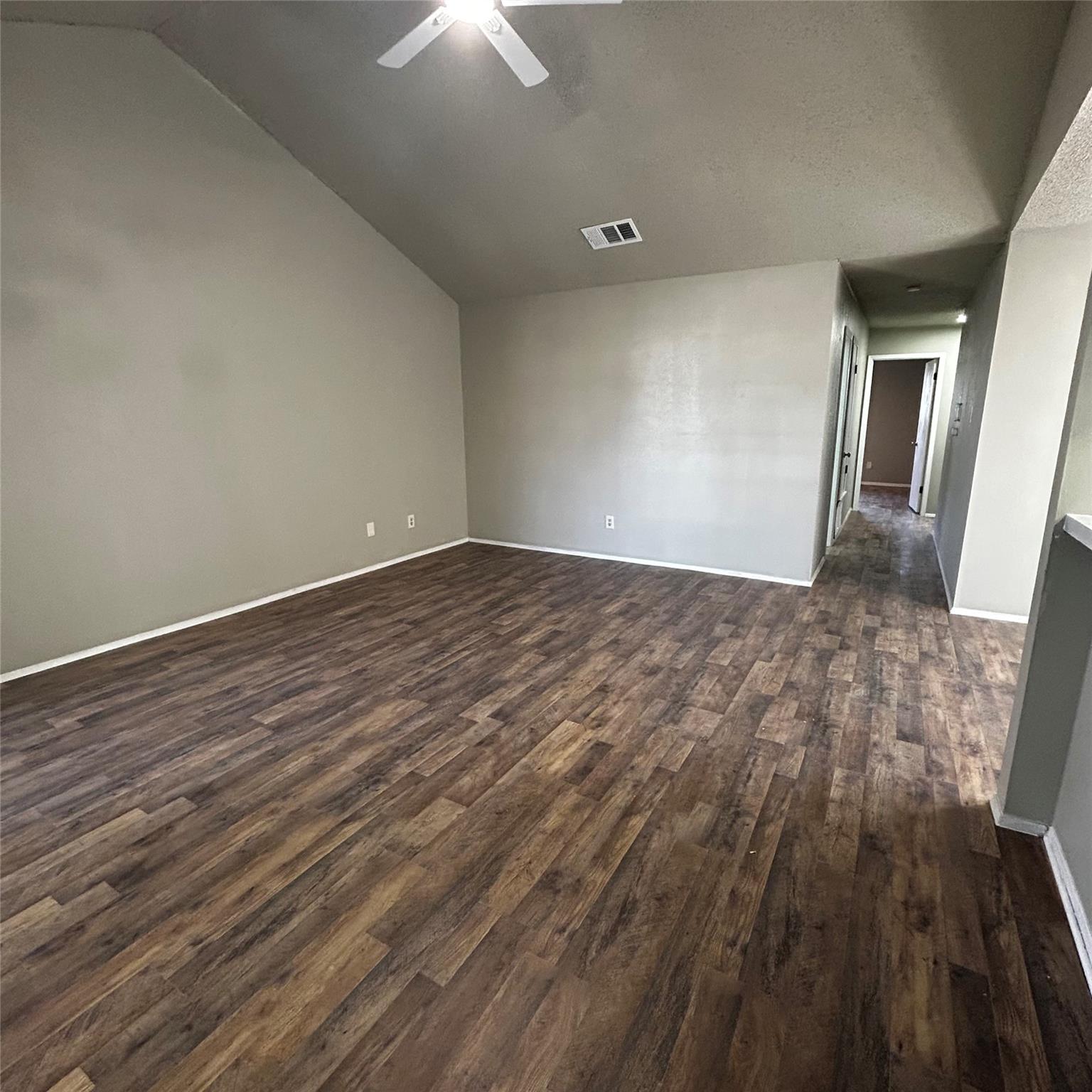 6603 Deatonhill Dr #b Property Photo 4