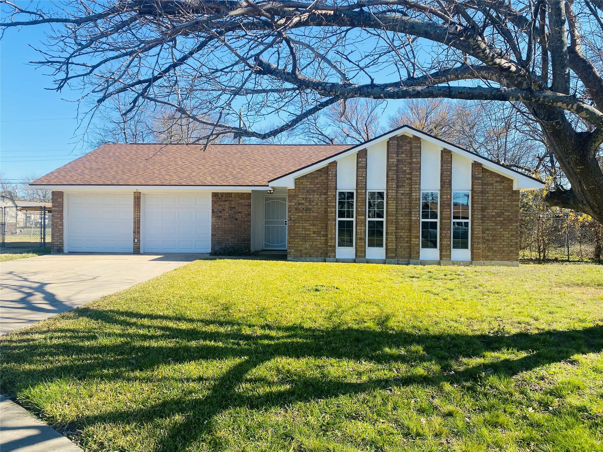 2104 Beta Cir Property Photo 2