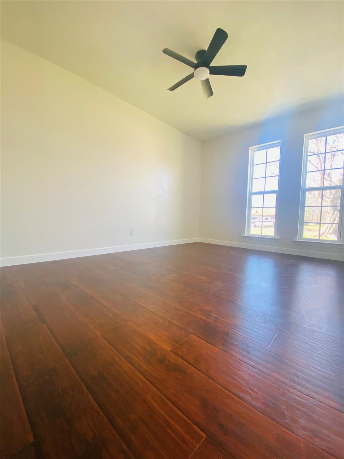 2104 Beta Cir Property Photo 14