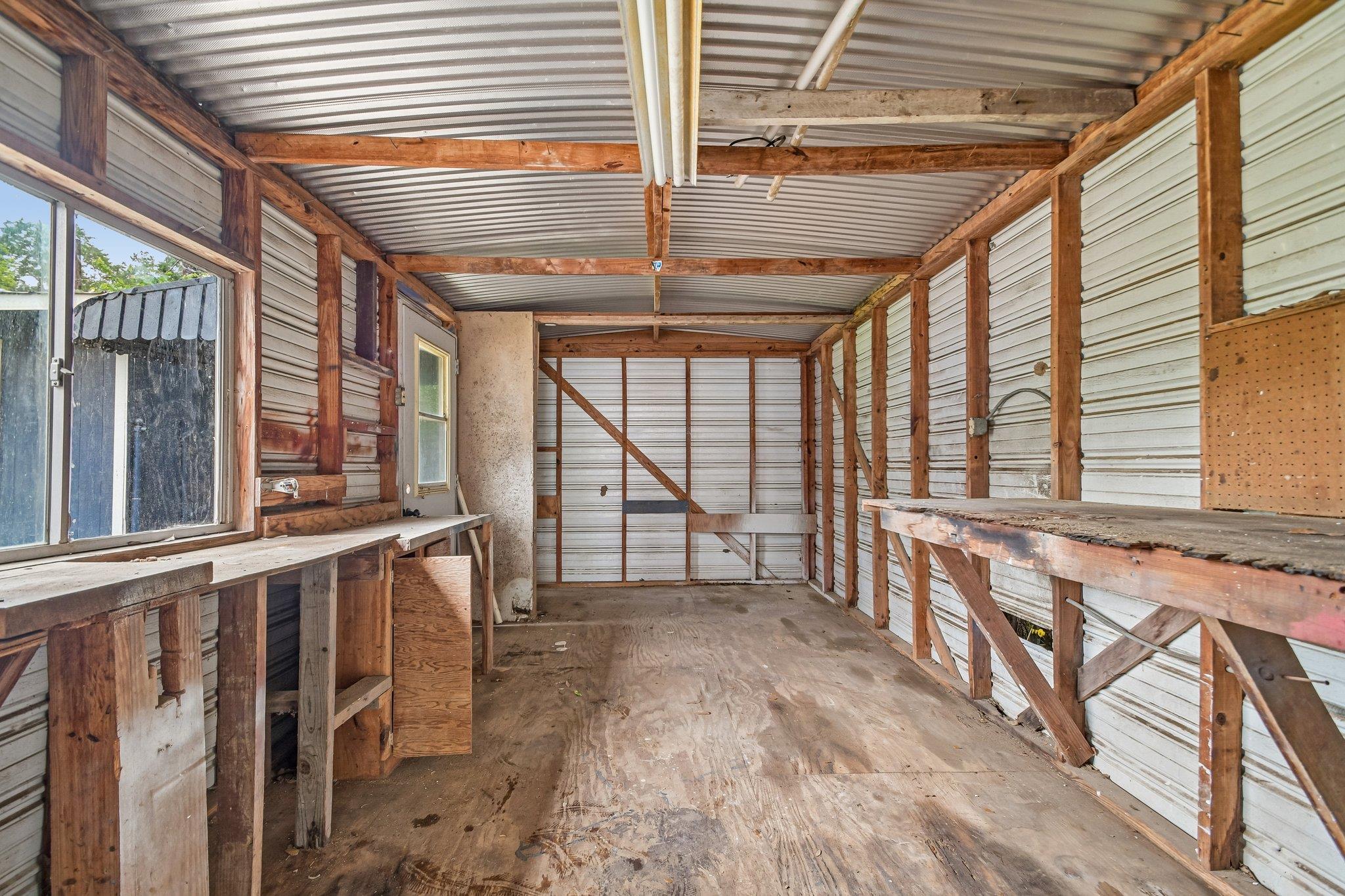 605 Bishop St Property Photo 37