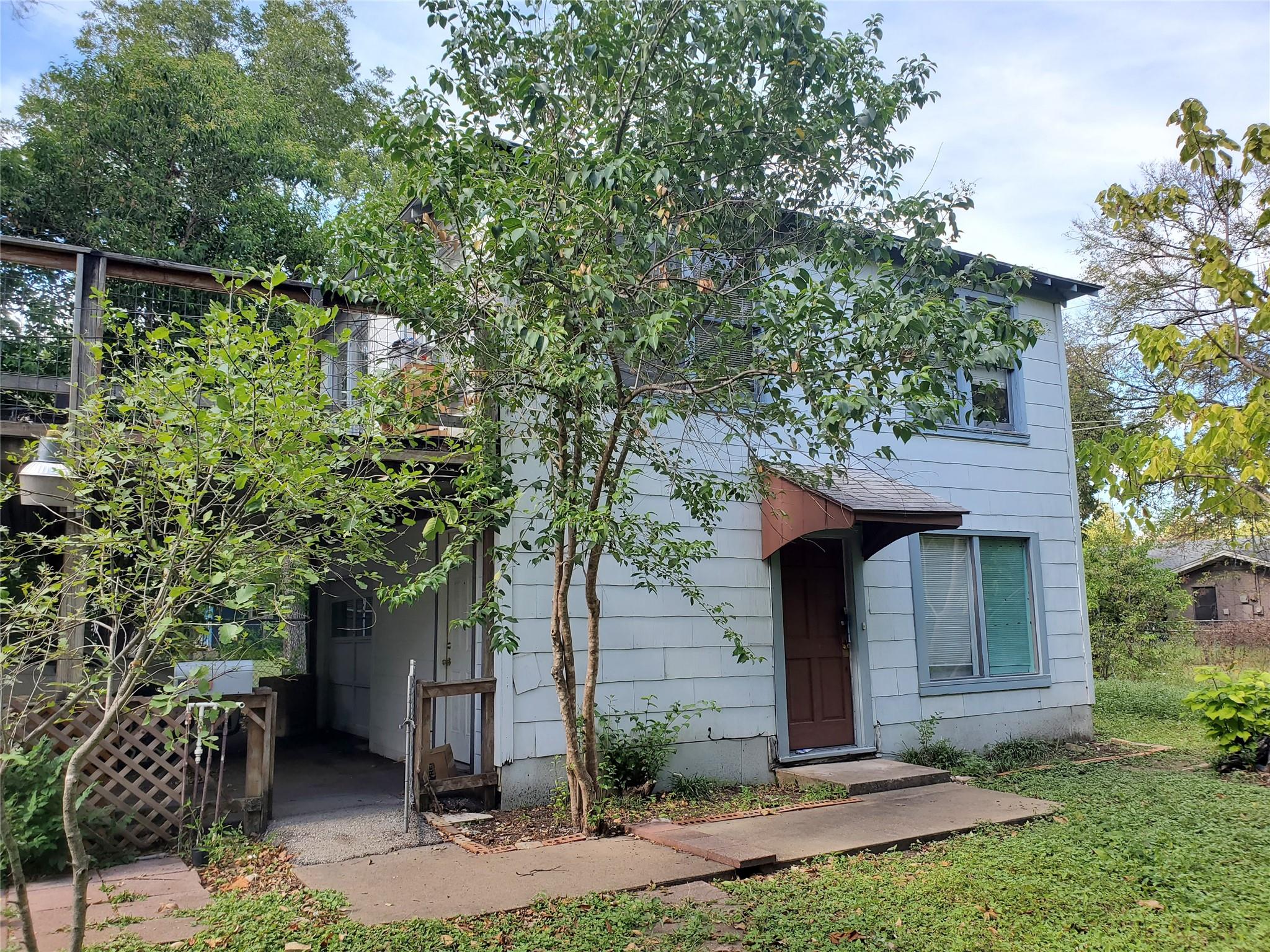 918 E 37th St #b Property Photo 11