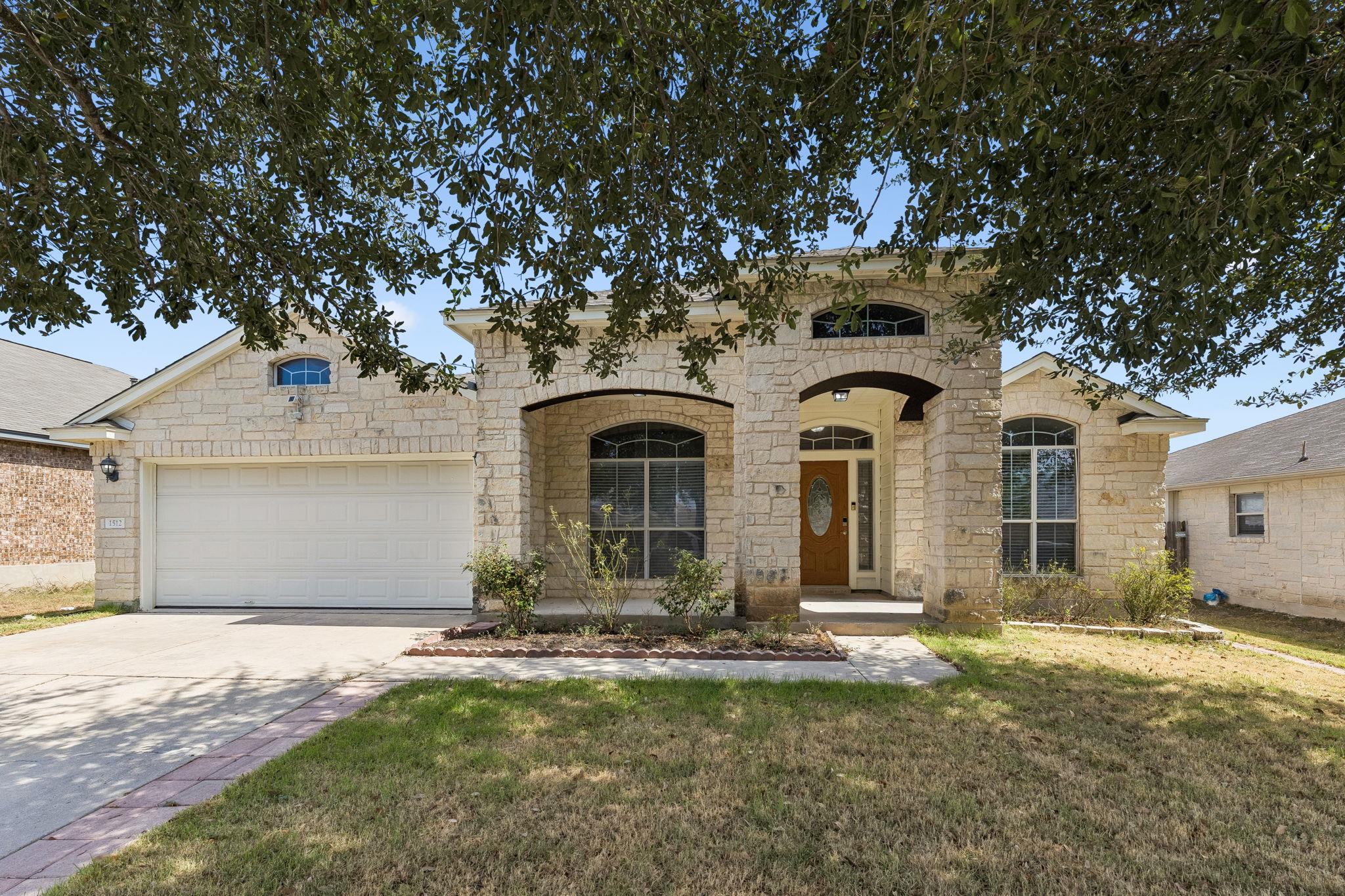 1512 Sweet Leaf Ln Property Photo 1